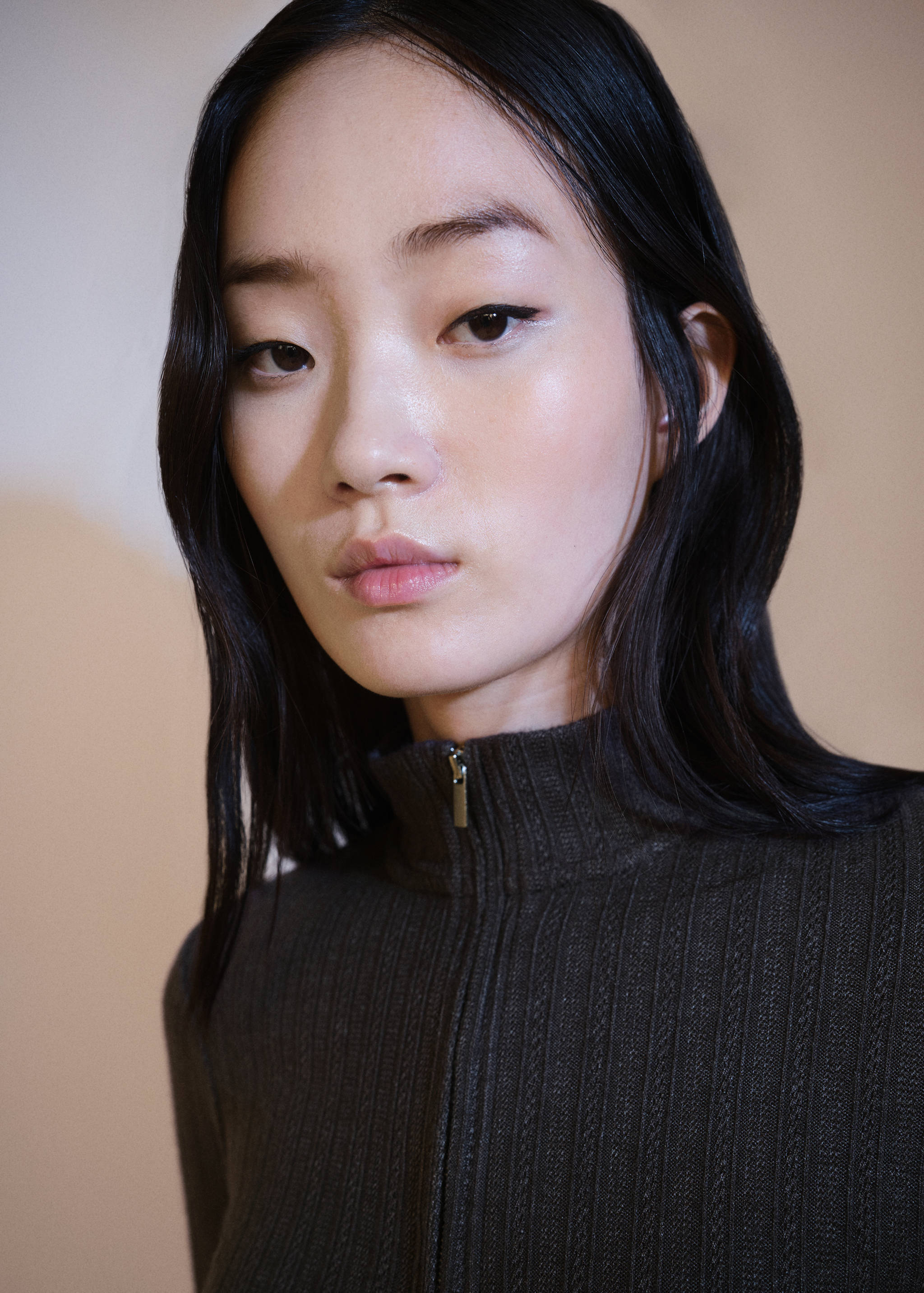 Zip knit sweater - Details of the article 1