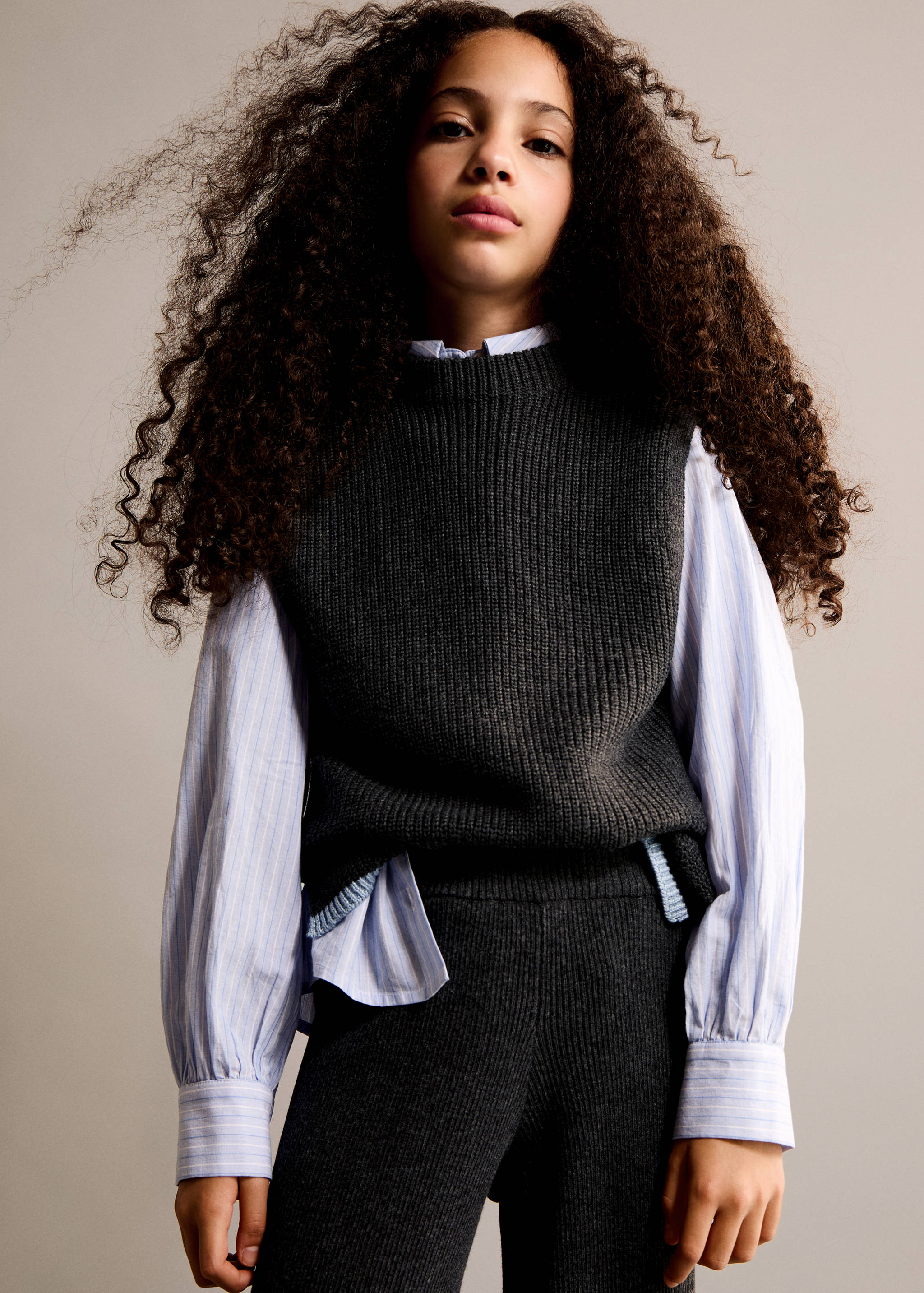 对比色低胸针织马甲 - null