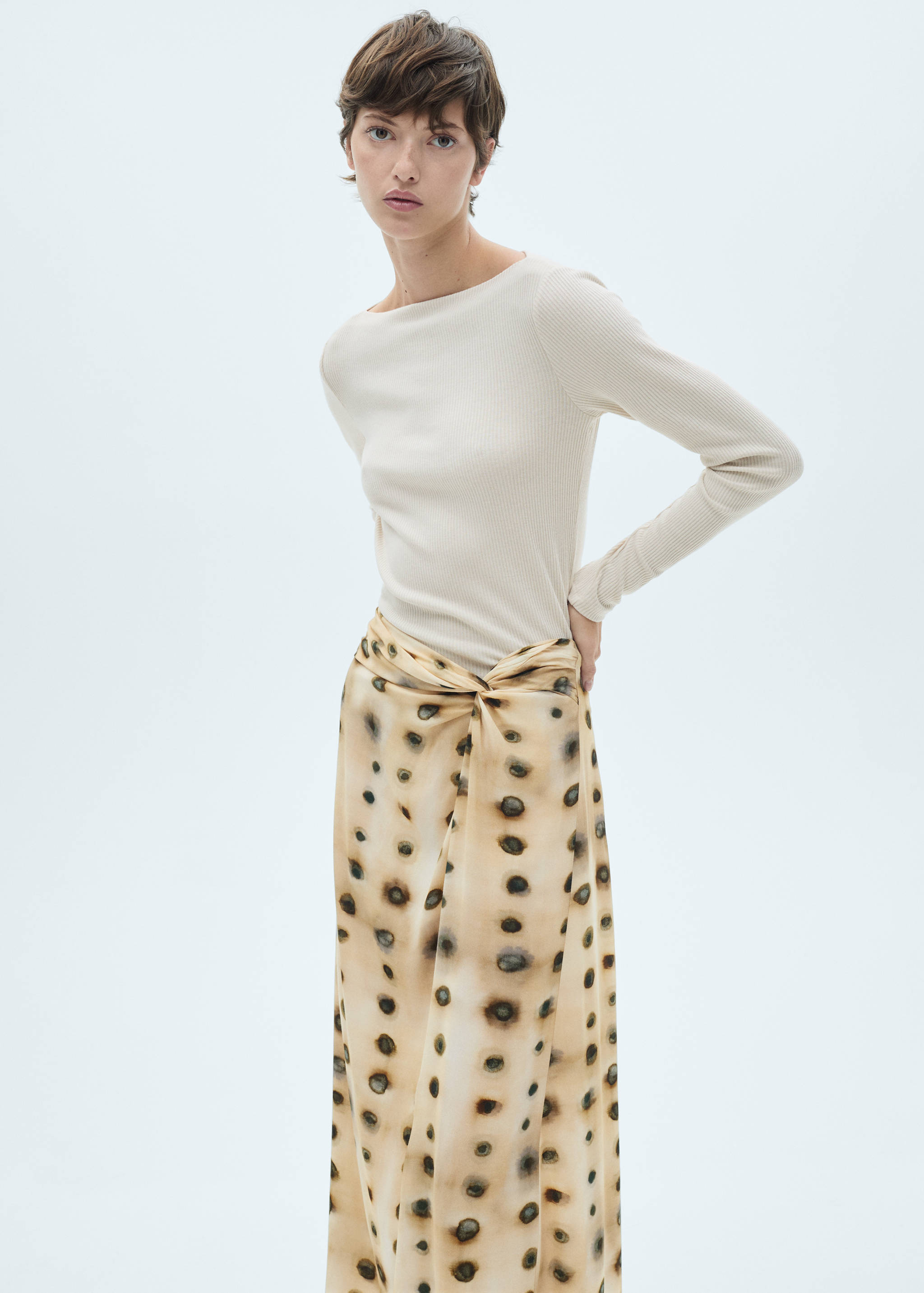 Polka-dot skirt with knot detail - Medium plane