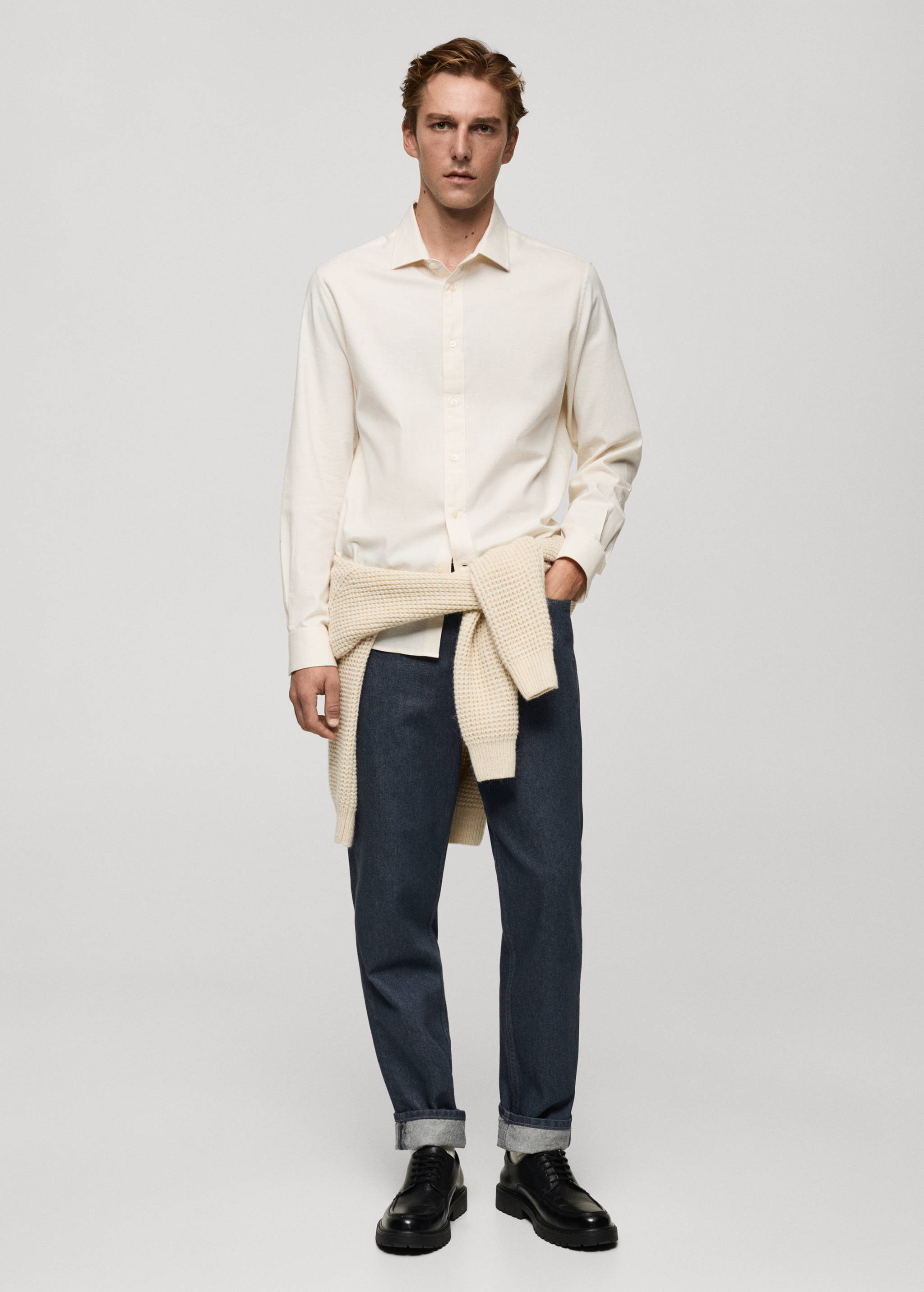 深色常规版型牛仔裤 - null