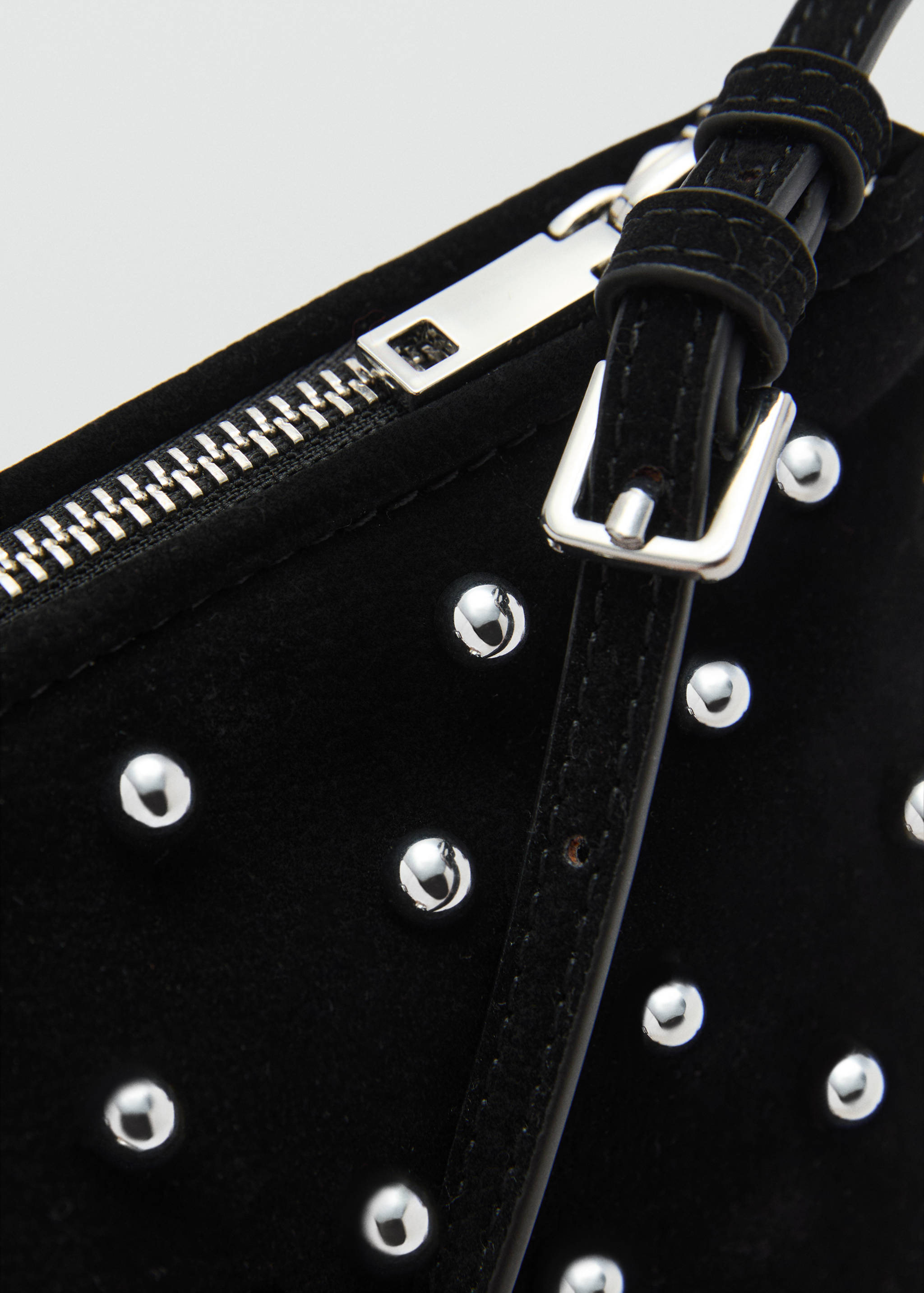 Decorative studs bag - Details of the article 2