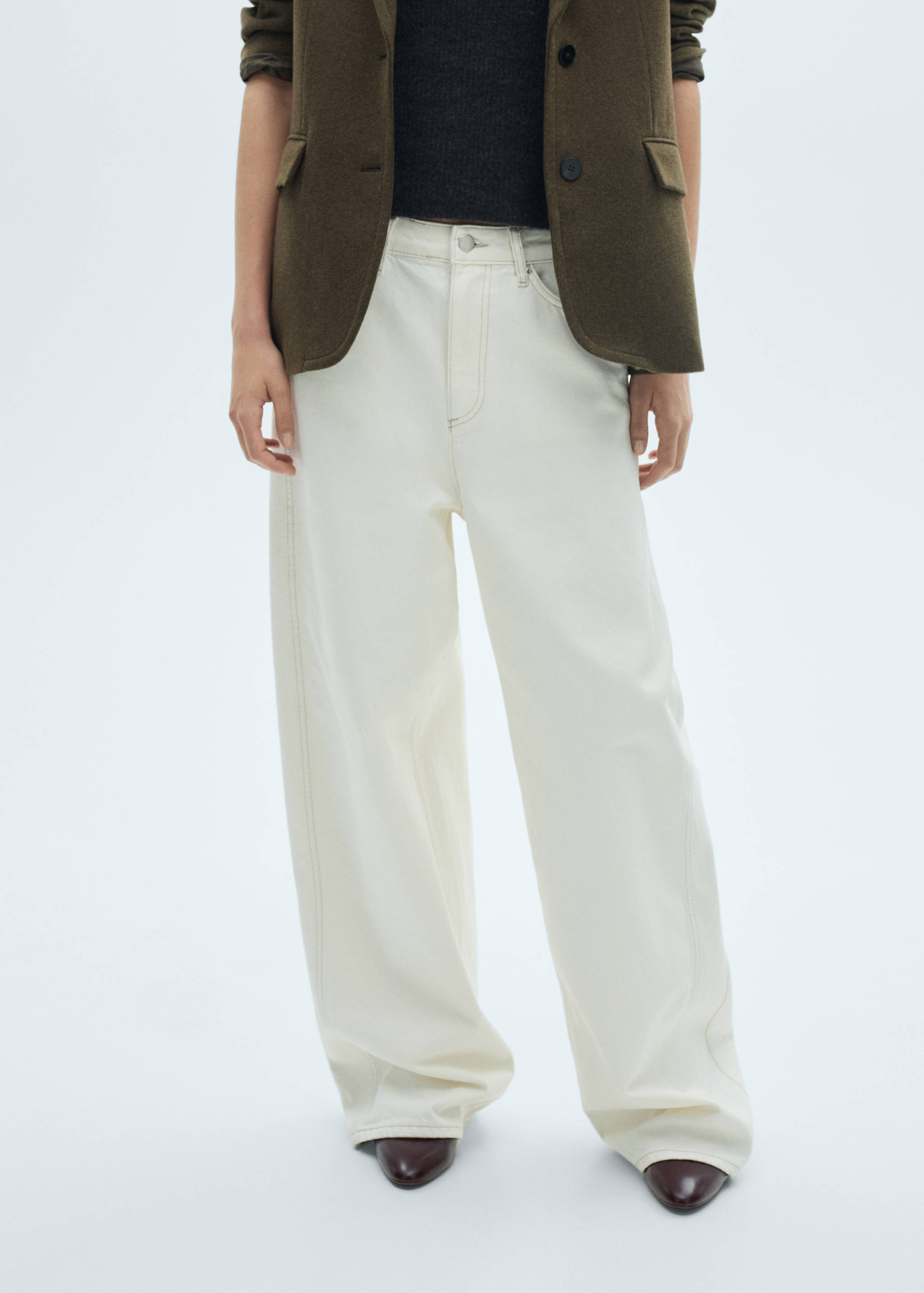 Jeans balloon tiro alto - Plano medio