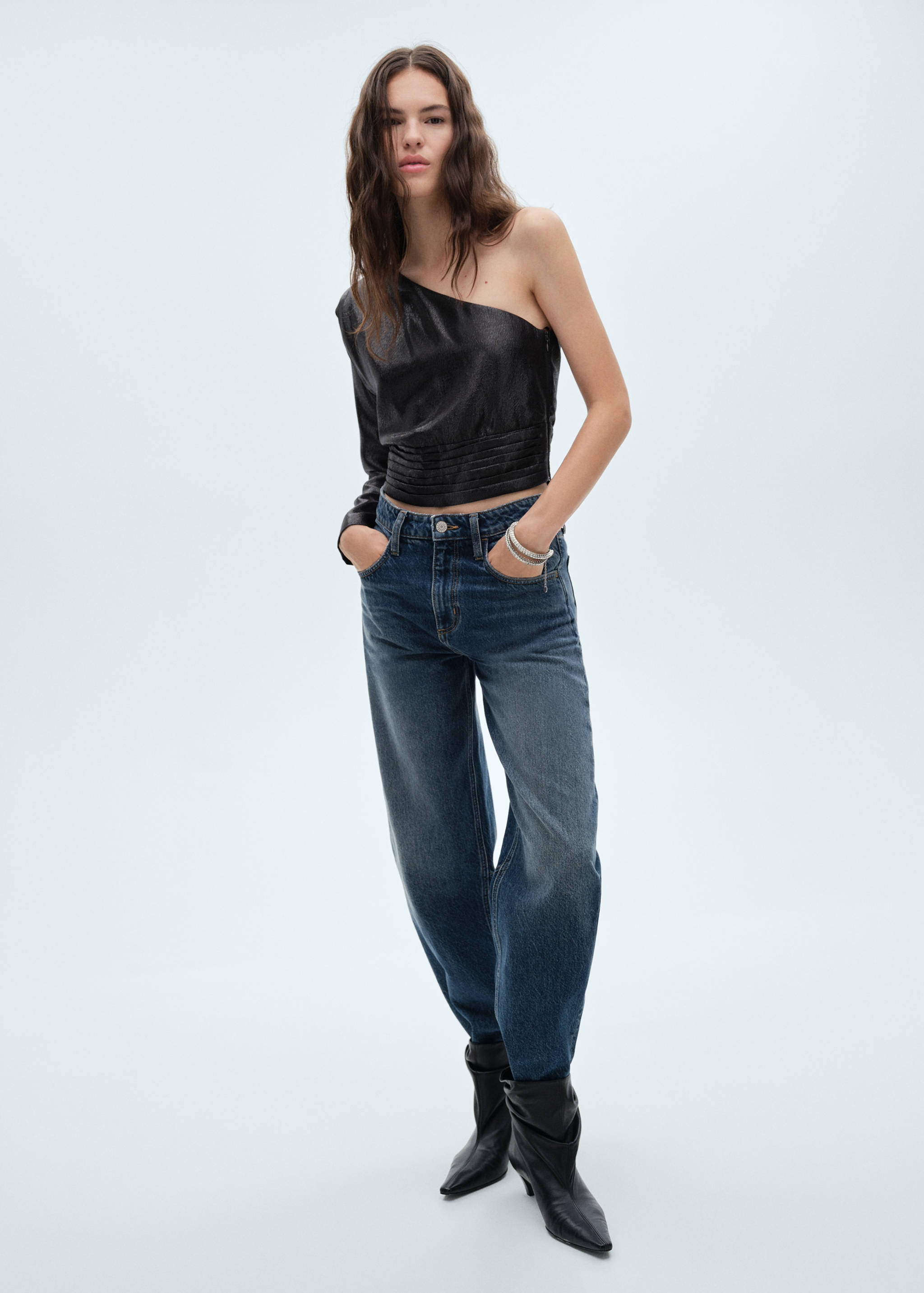 Asymmetrical puff sleeve blouse - General plane