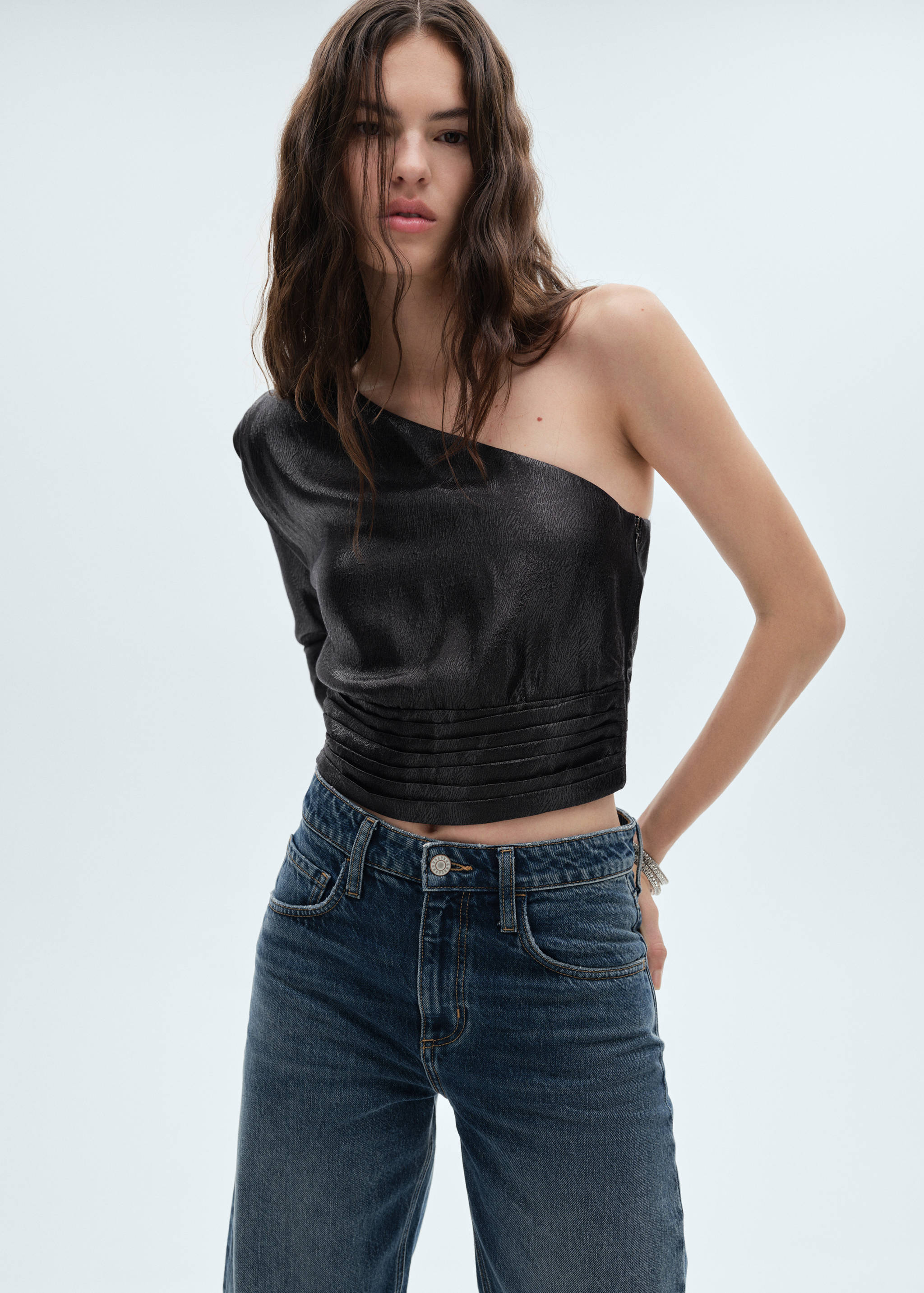 Asymmetrical puff sleeve blouse - Medium plane