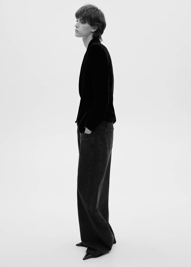 Structured velvet blazer — Black
