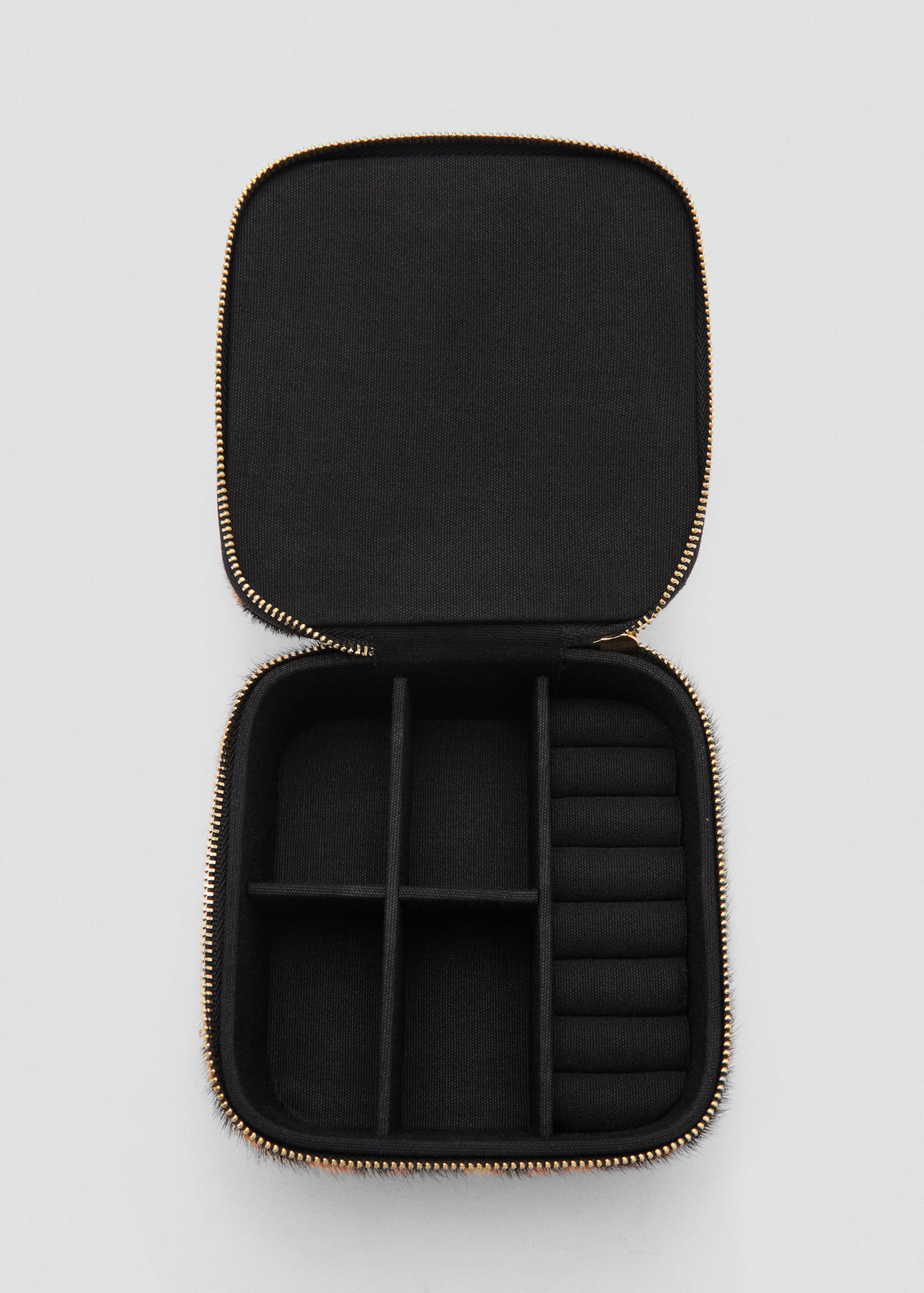 Leopard fur leather jewellery box - Details of the article 2