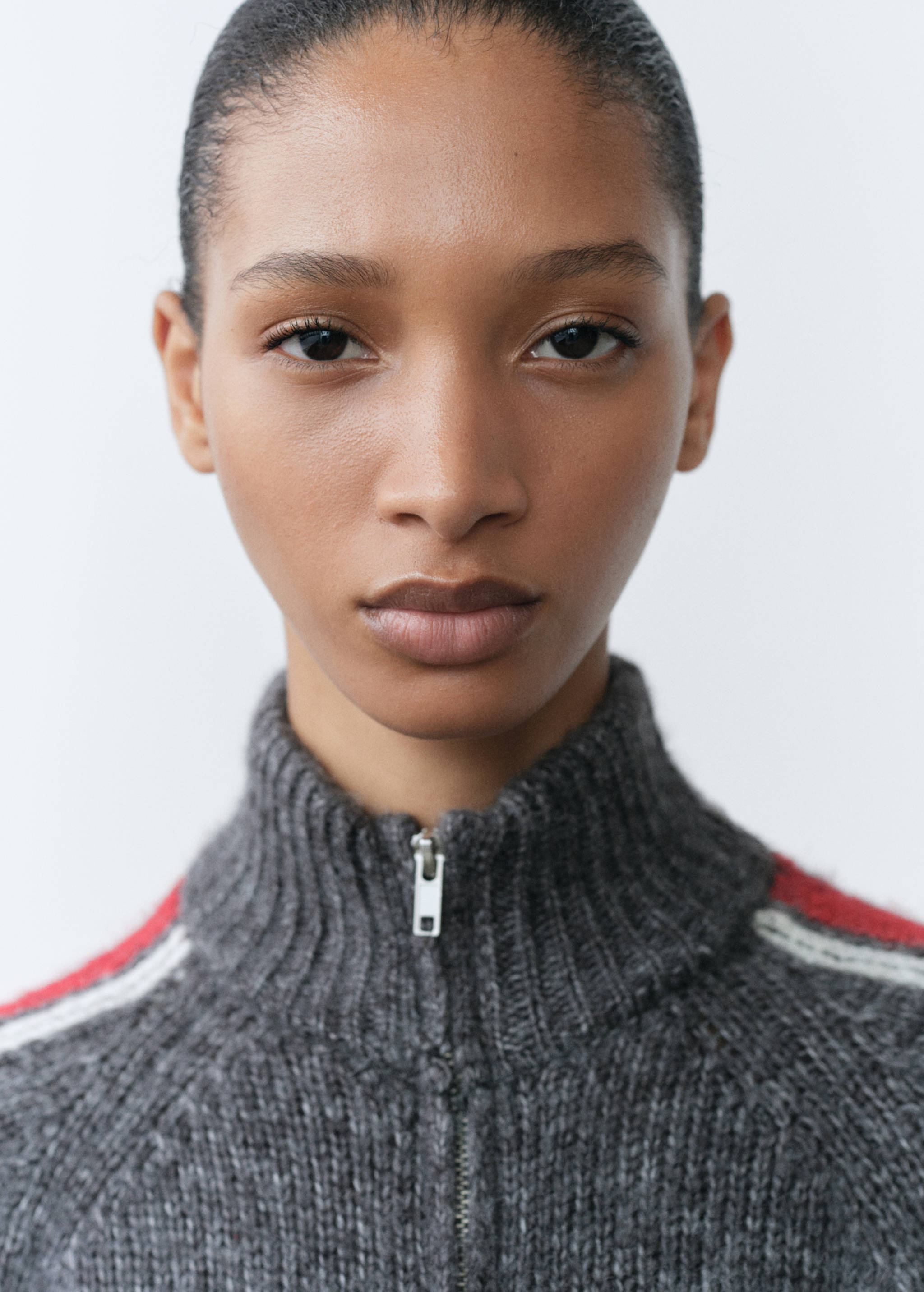 Perkins-neck cardigan with zip - Details of the article 1