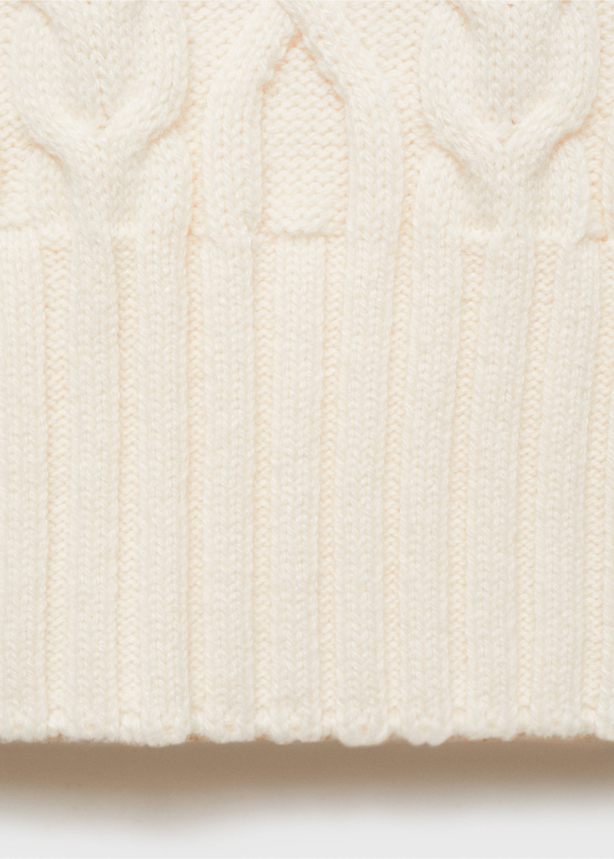 Cable-knit gilet with hood - Details of the article 0, Ecru. Ref: 77088634-00.