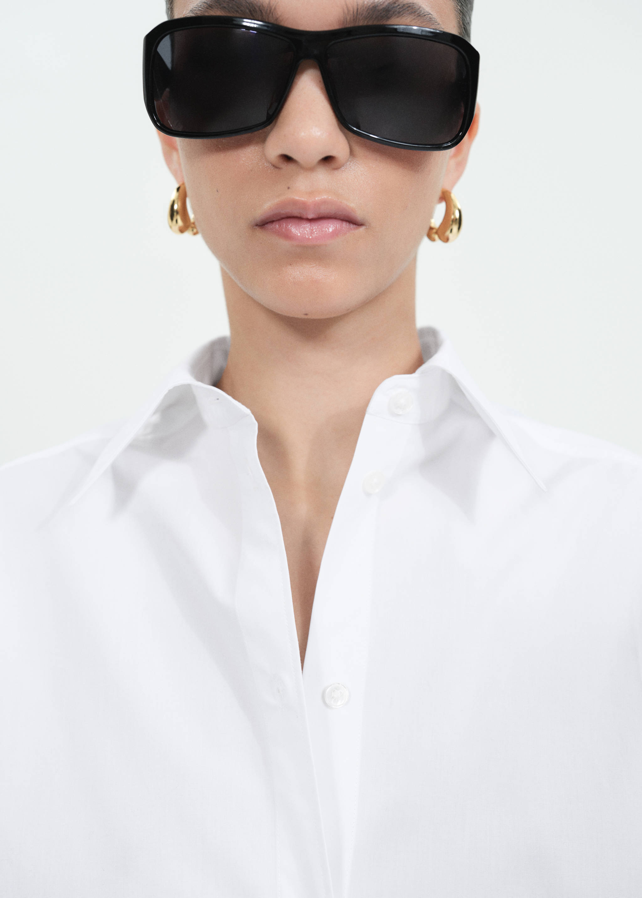 100% cotton oversized shirt - Details of the article 1