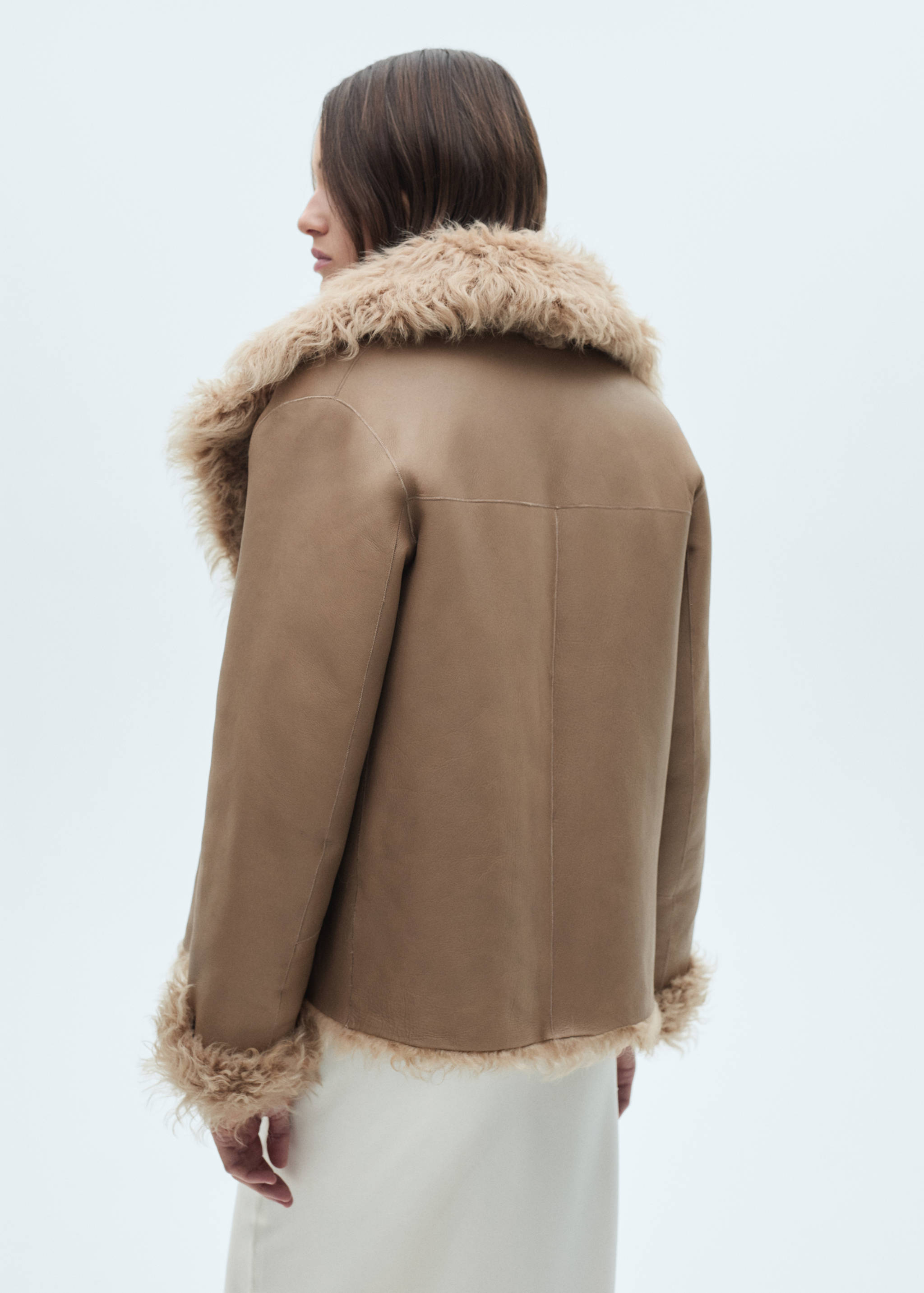 Reversible fur coat - Reverse of the article