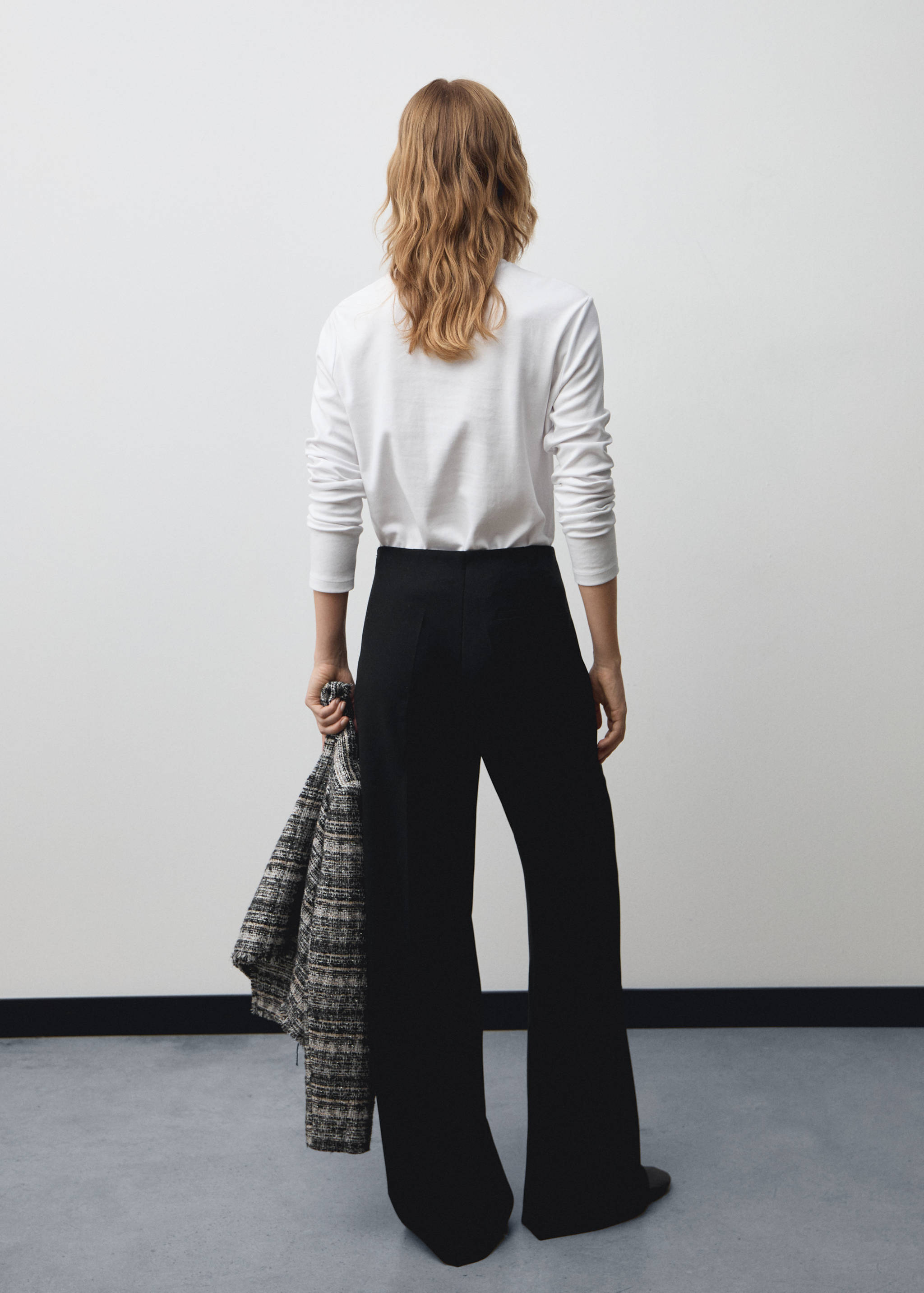 Pantalón wide leg detalles metálicos - Reverso del artículo