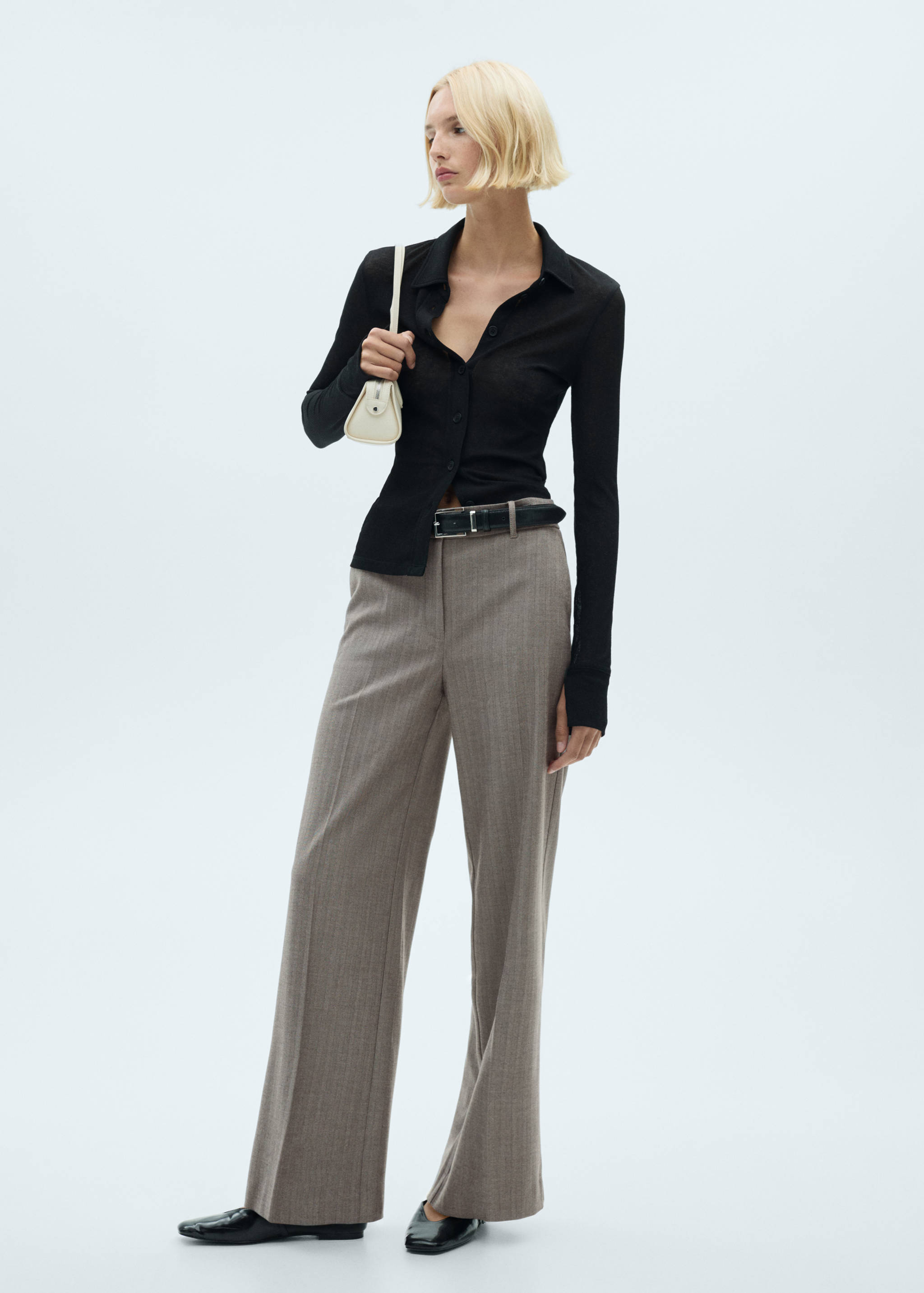 Straight mid-rise pants - General plane