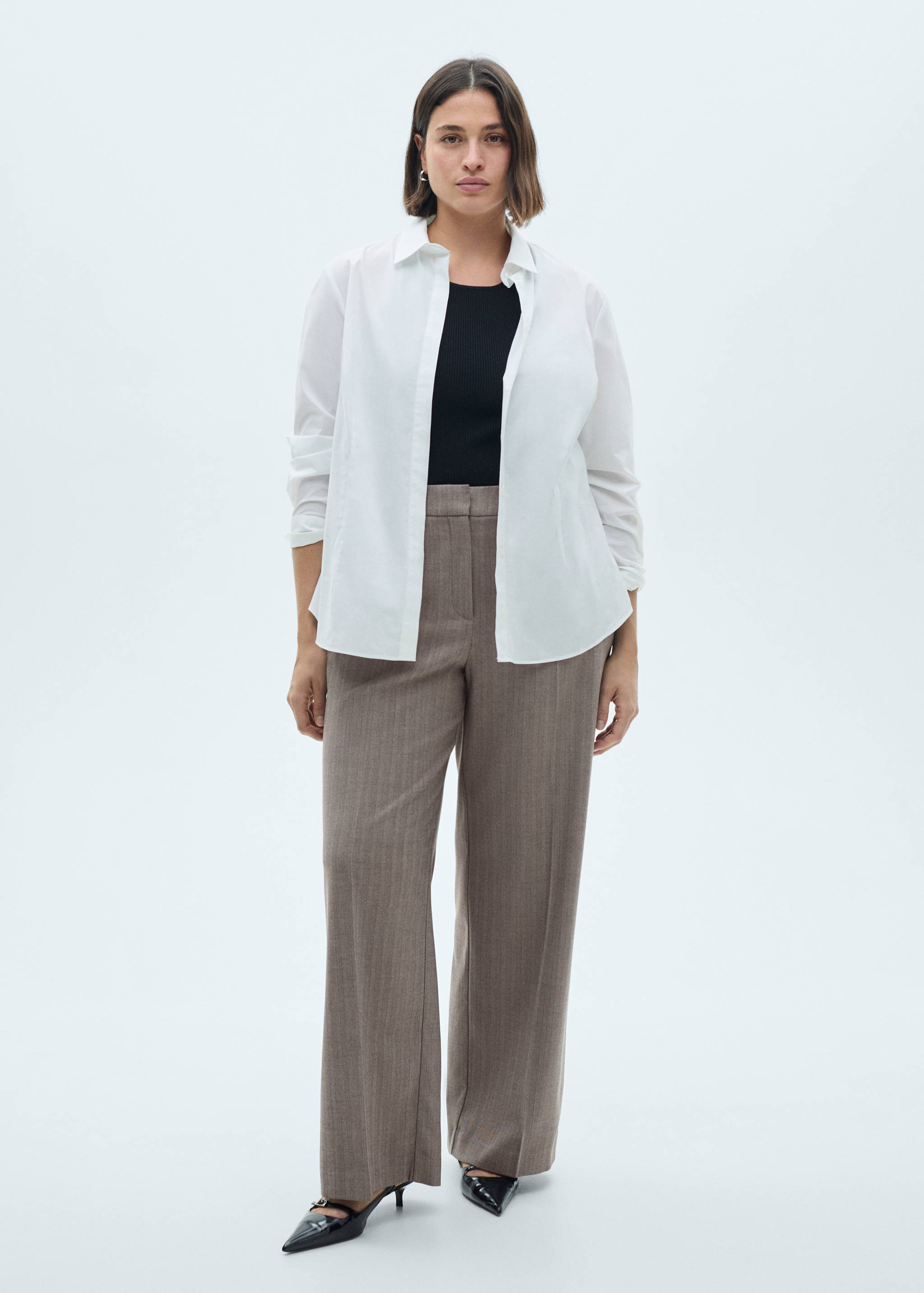 Straight mid-rise pants - Details of the article 3