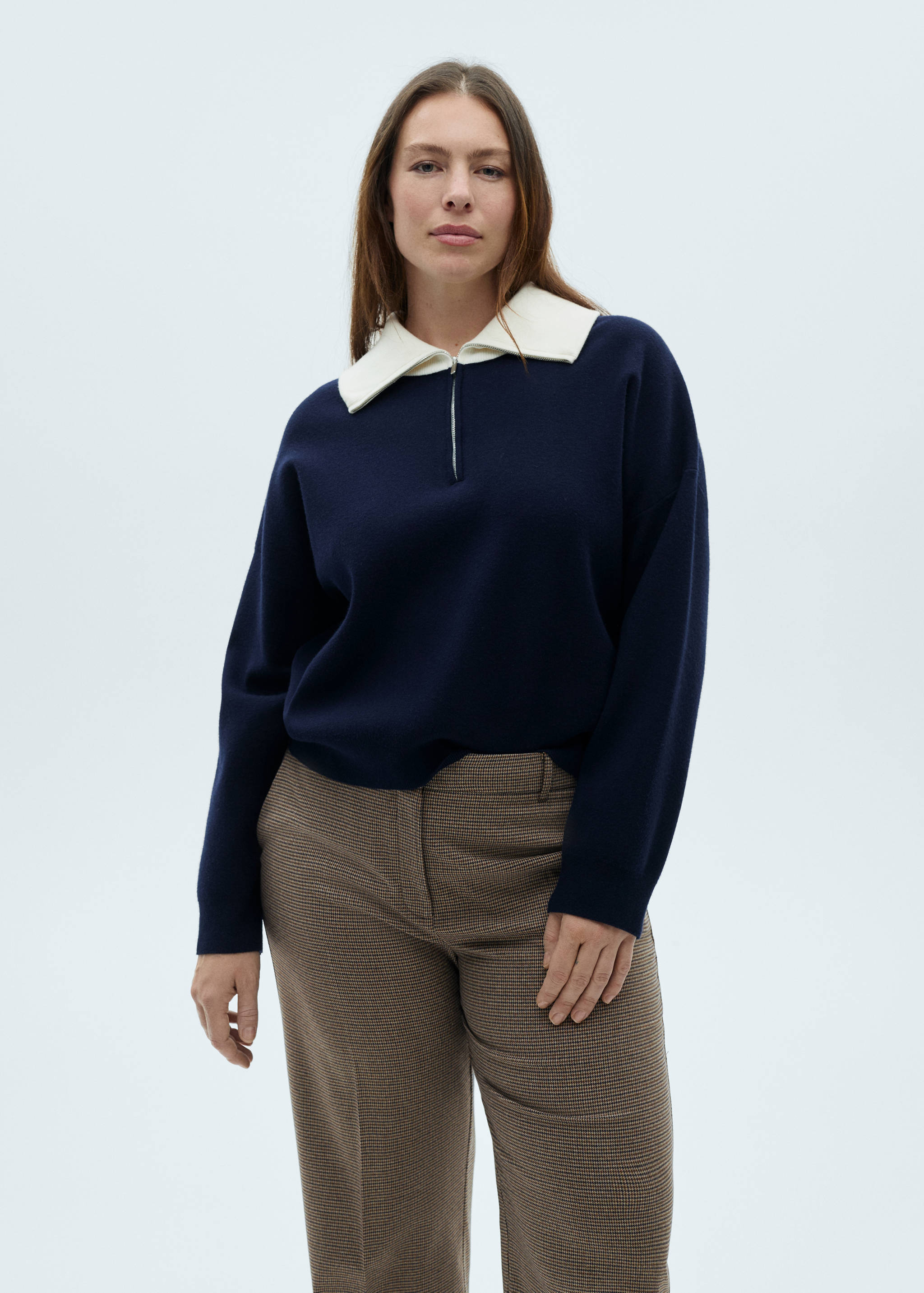 Straight mid-rise pants - Details of the article 5