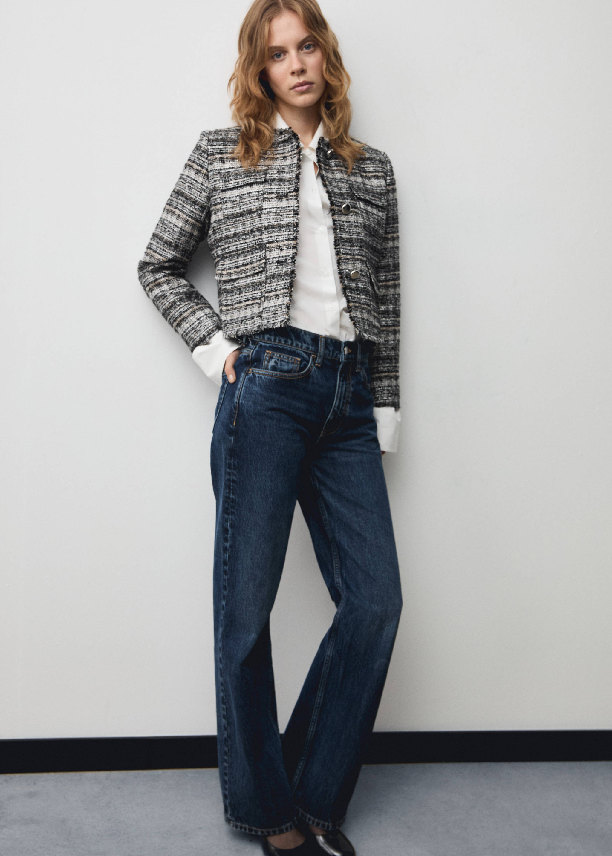 Tweed jacket with metal buttons - Details of the article 6