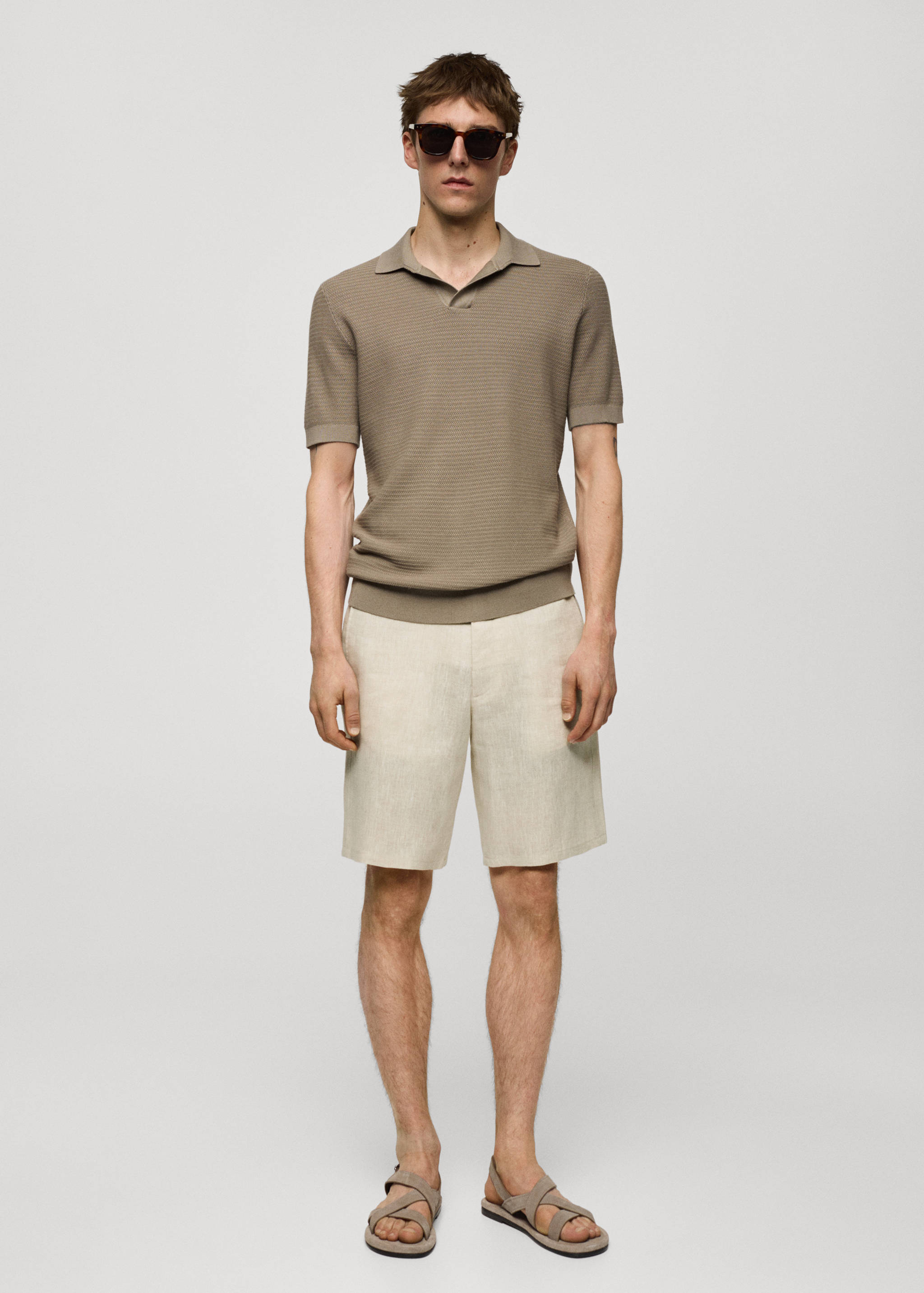 Slim-fit 100% linen bermuda shorts - General plane
