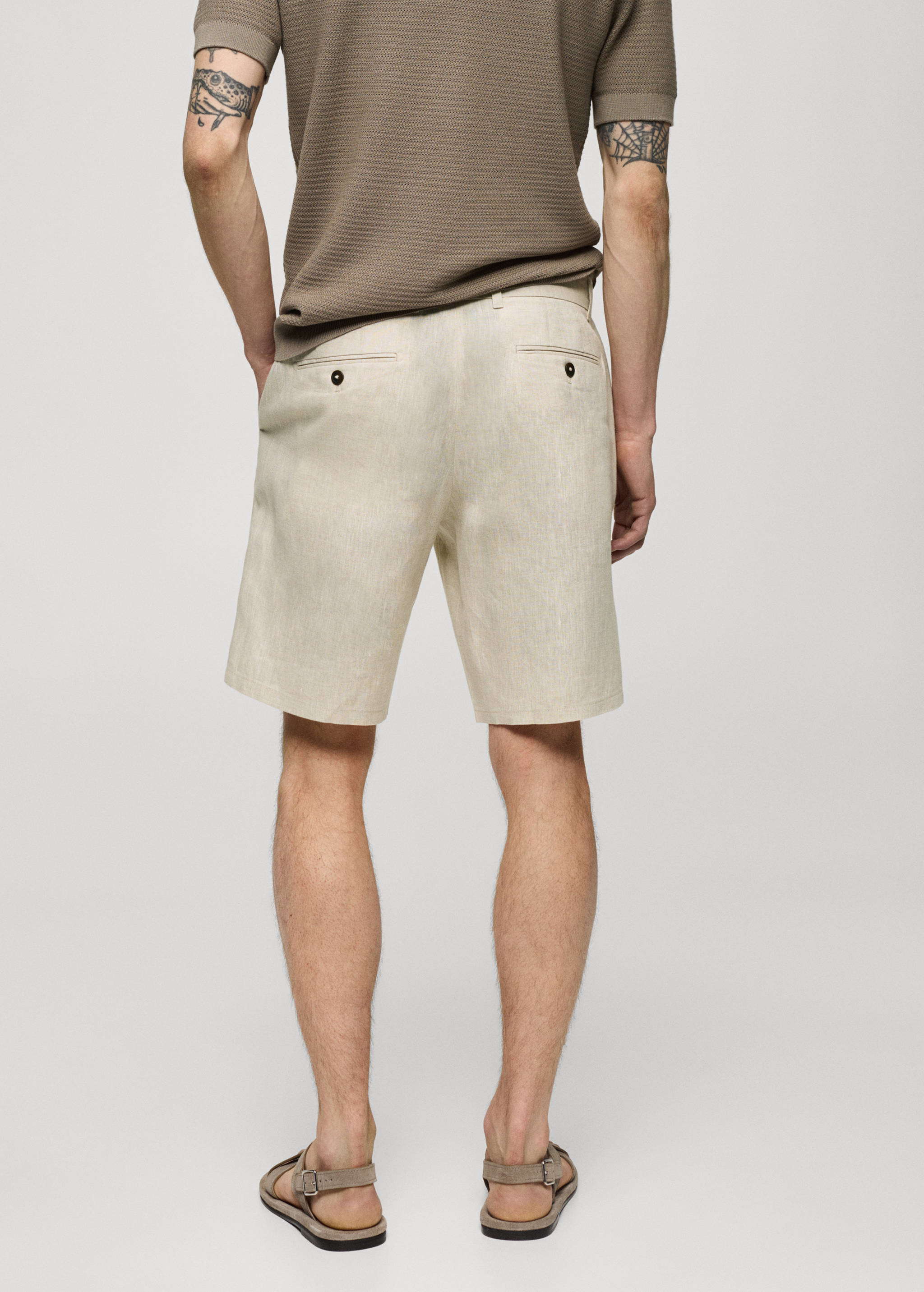 Slim-fit 100% linen bermuda shorts - Reverse of the article