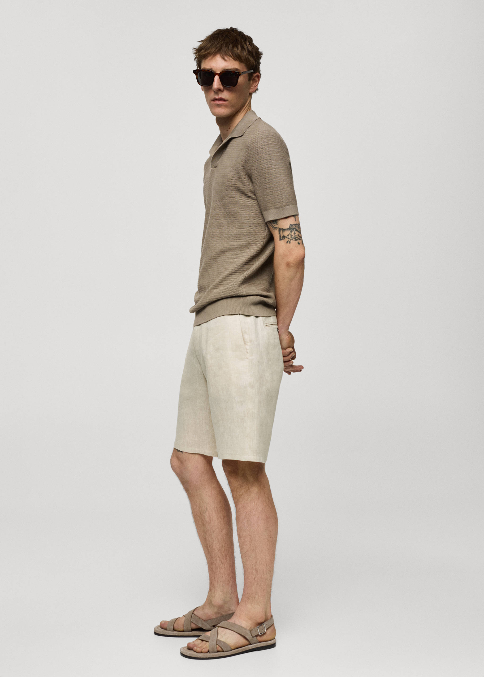Slim-fit 100% linen bermuda shorts - Details of the article 2