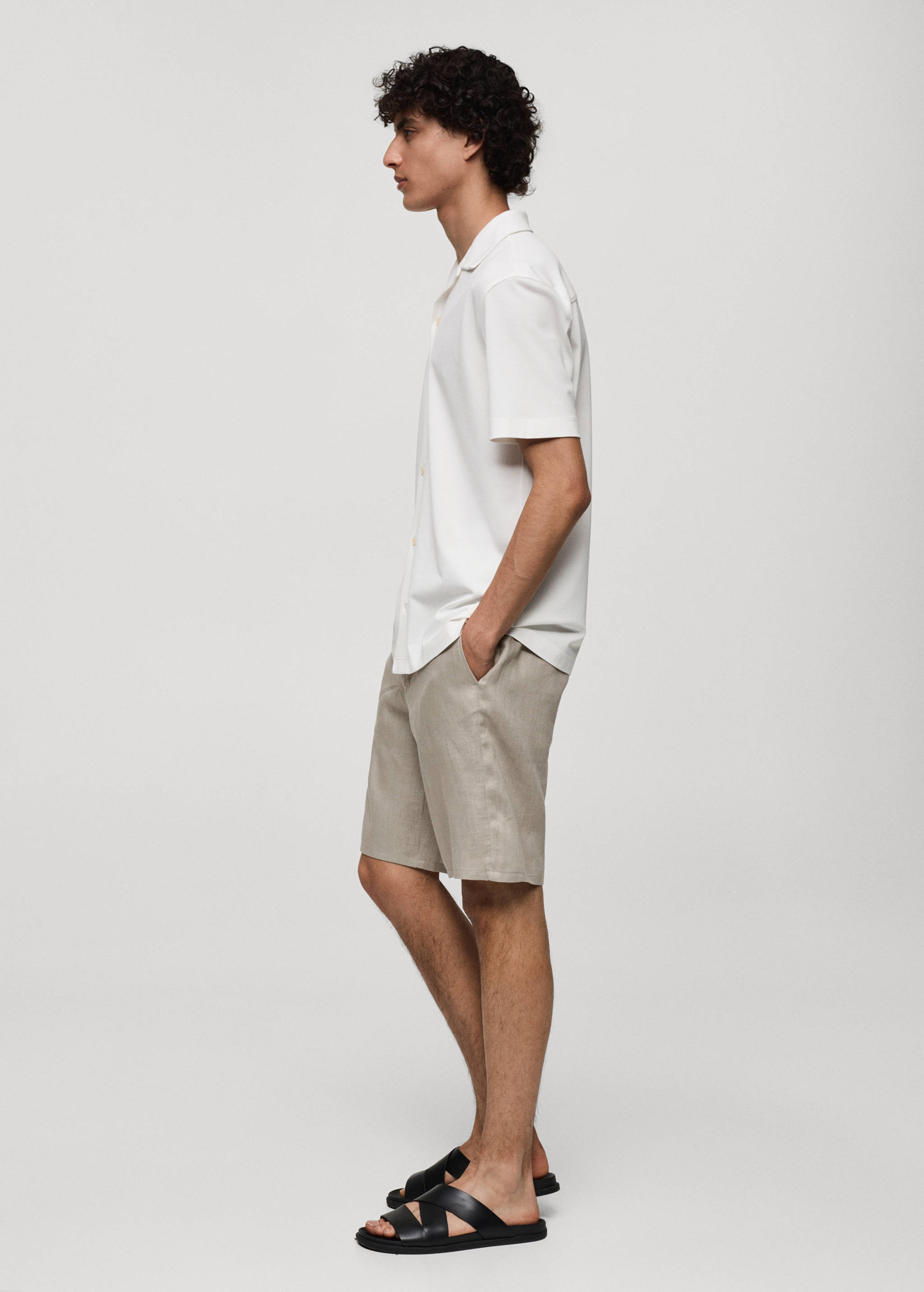 Slim-fit 100% linen bermuda shorts - Details of the article 2