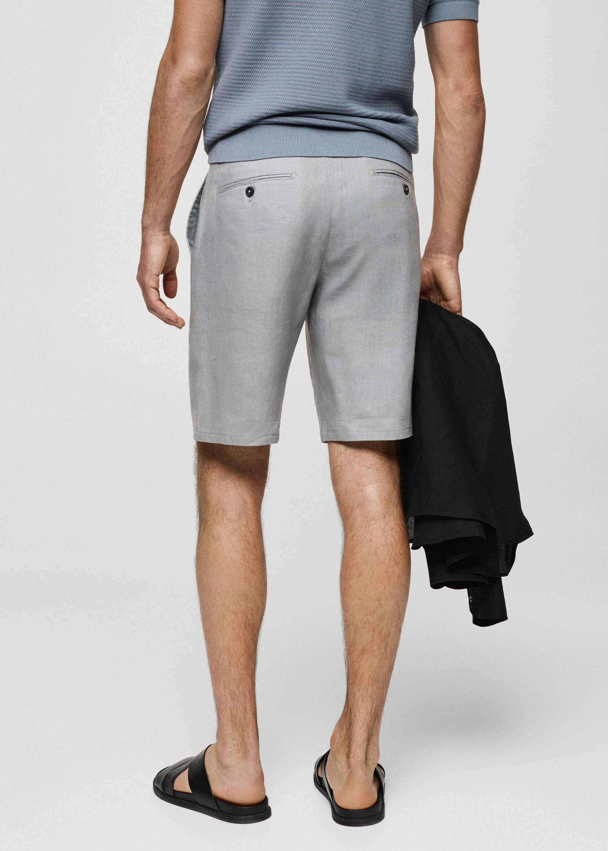 Slim-fit 100% linen bermuda shorts - Reverse of the article