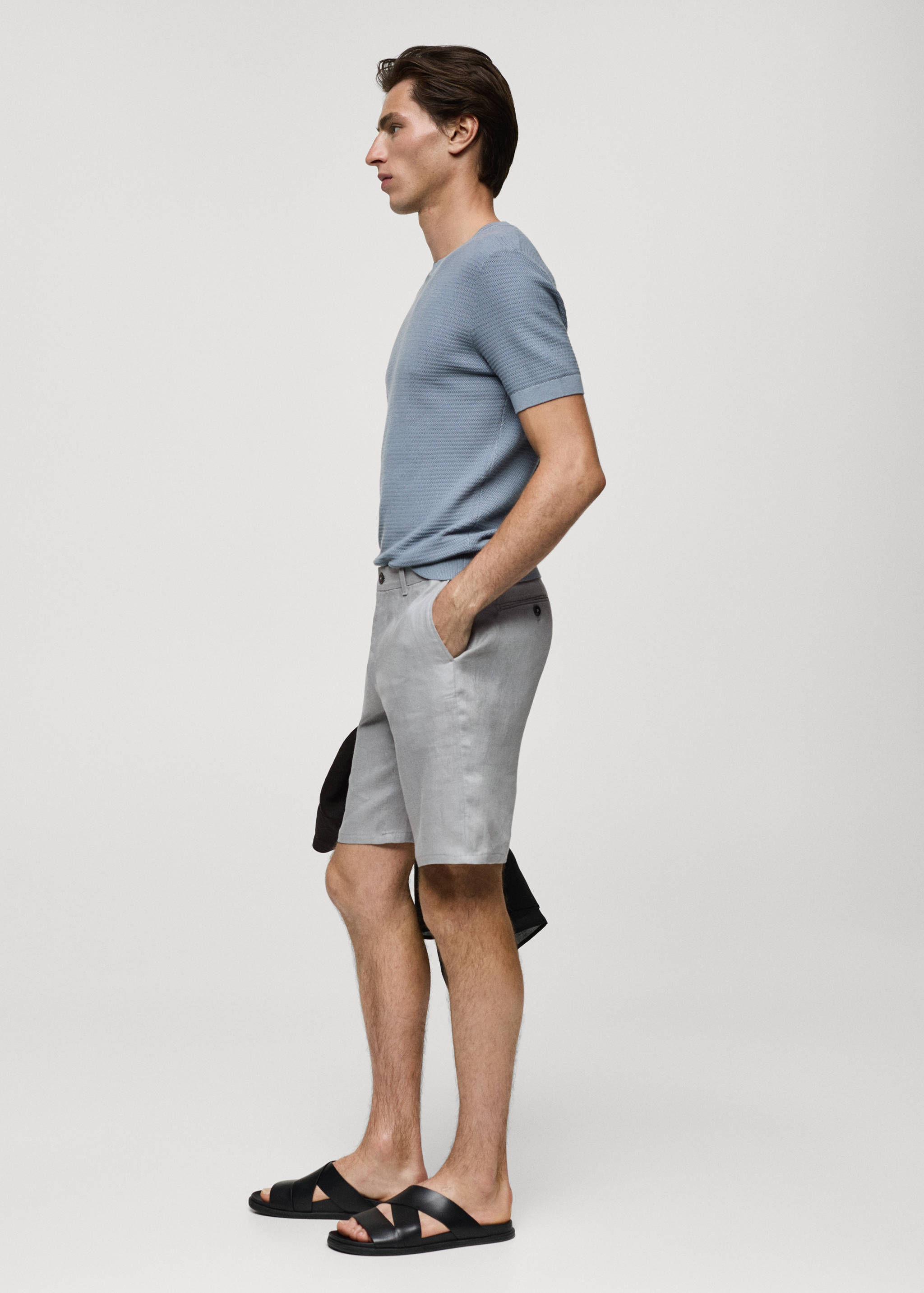 Slim-fit 100% linen bermuda shorts - Details of the article 2