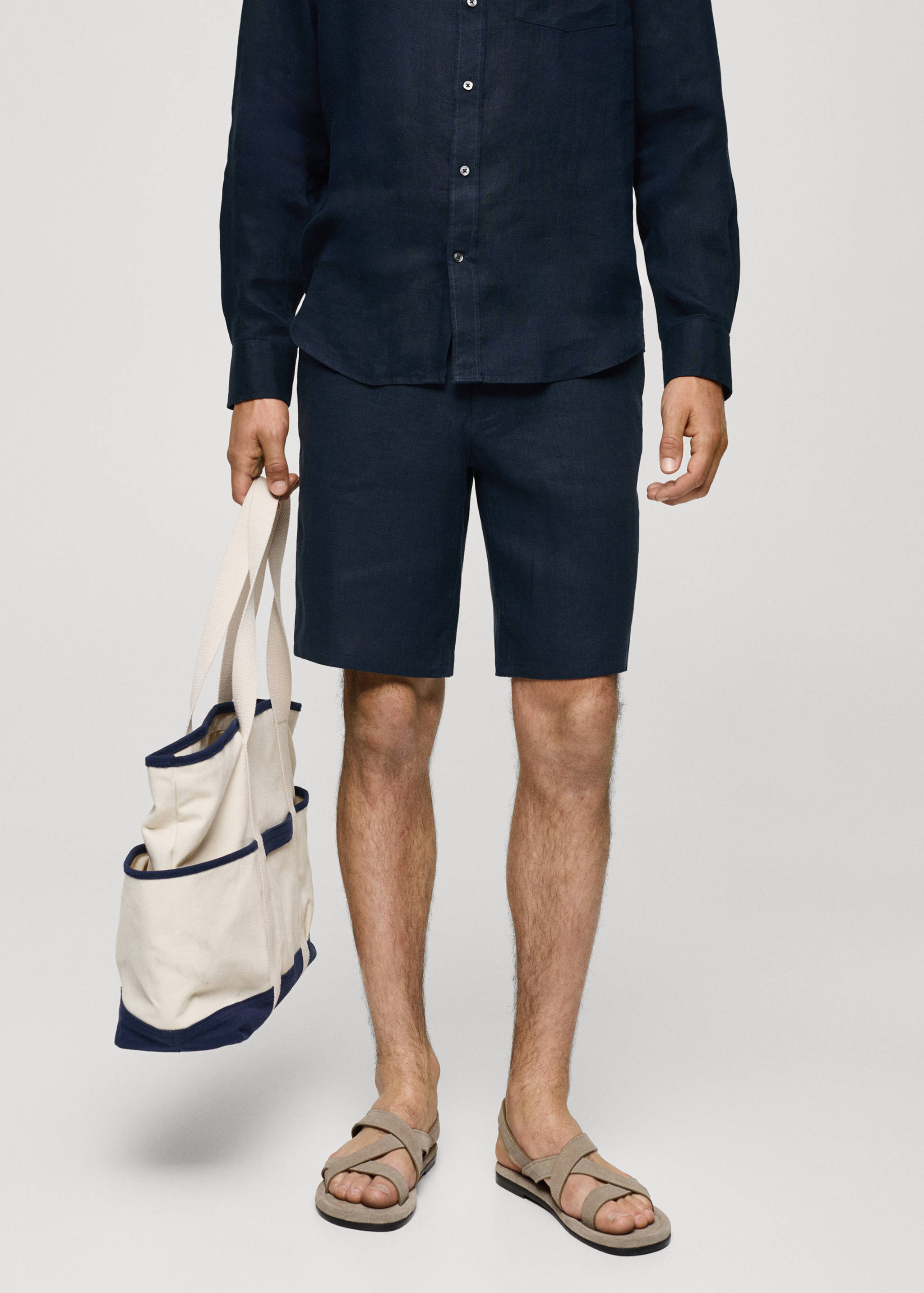 Slim-fit 100% linen bermuda shorts - Medium plane