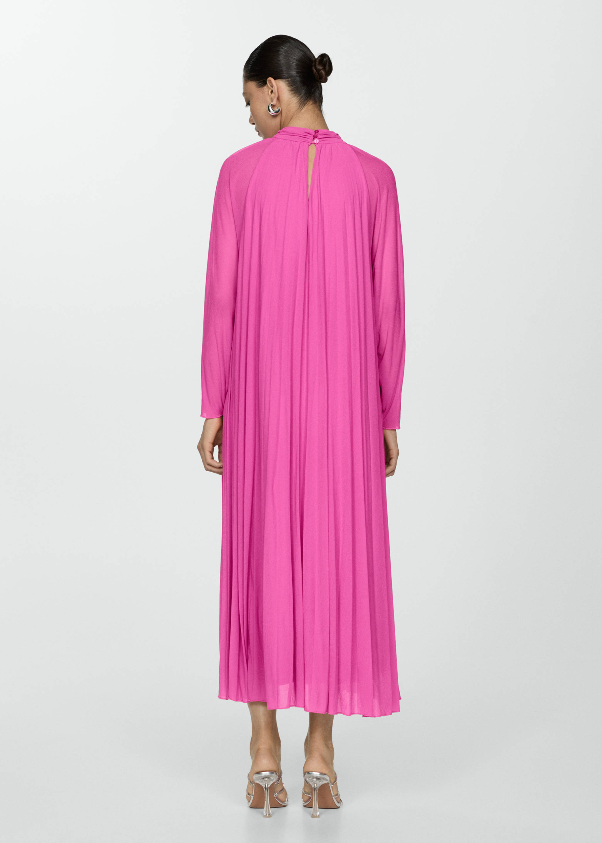 Pleated long dress - Reverse of the article