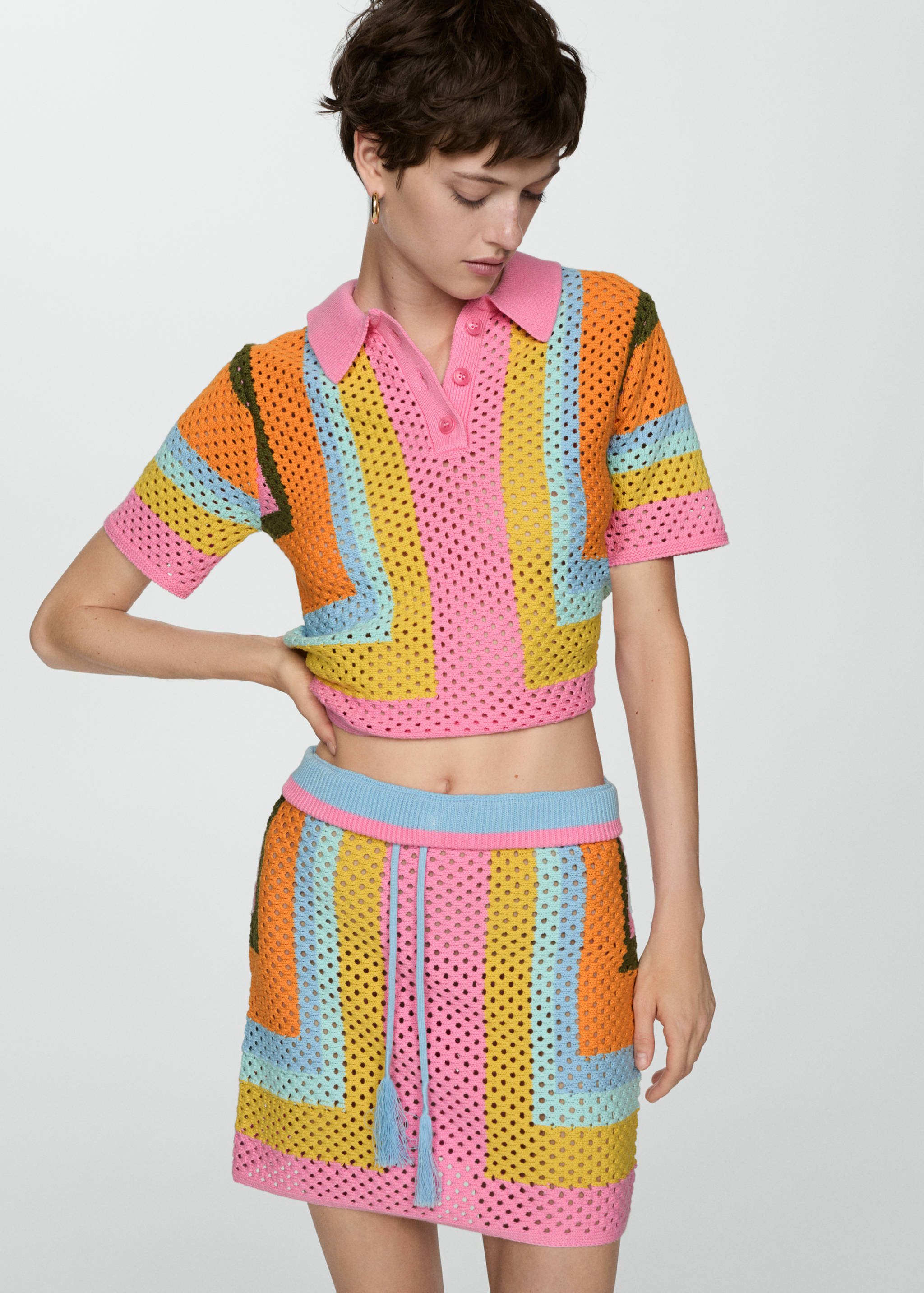 Crochet mini-skirt with bow fastening - Details of the article 1
