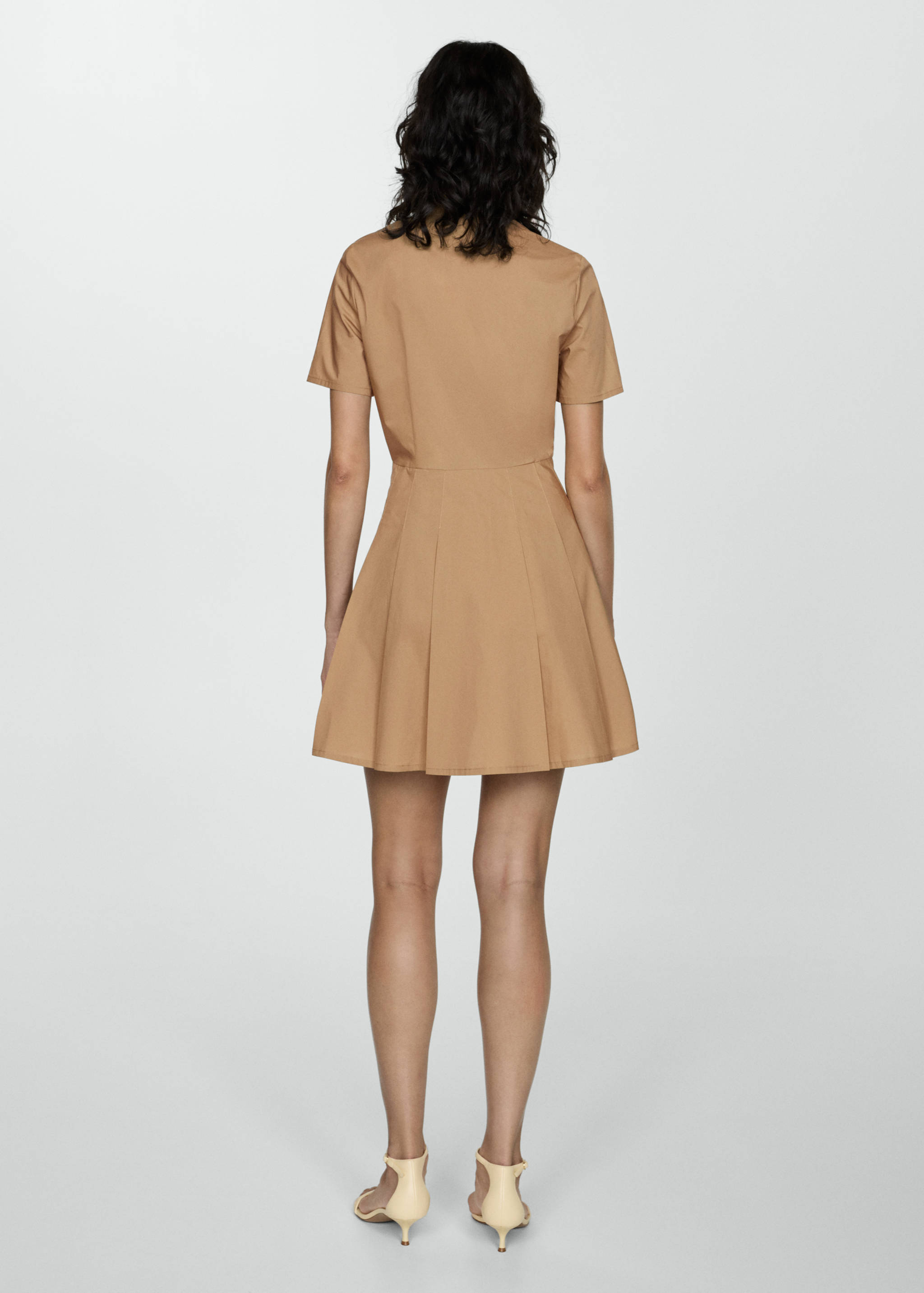 Pleated shirt dress - Reverse of the article