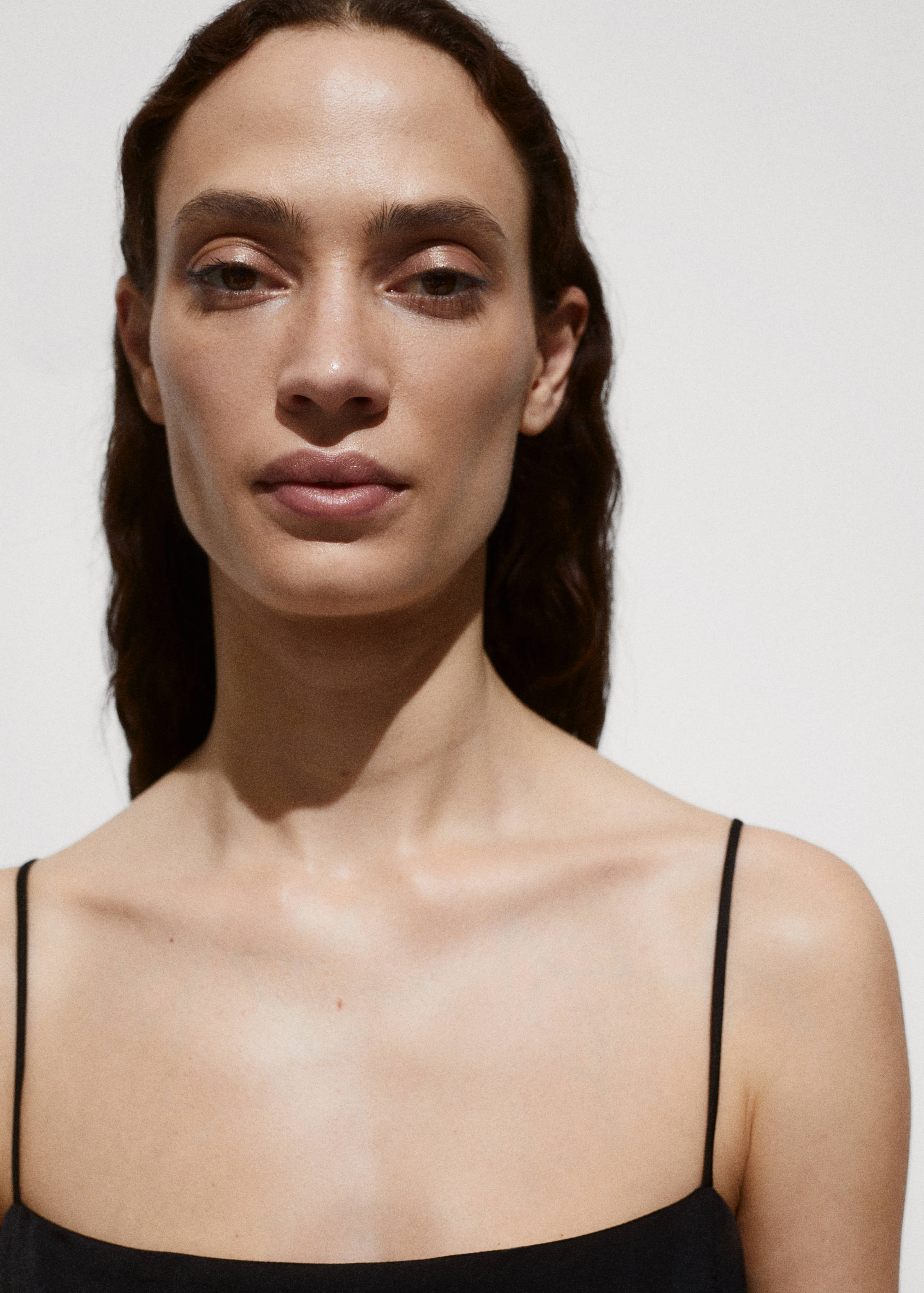 Side-slit satin dress - Details of the article 1