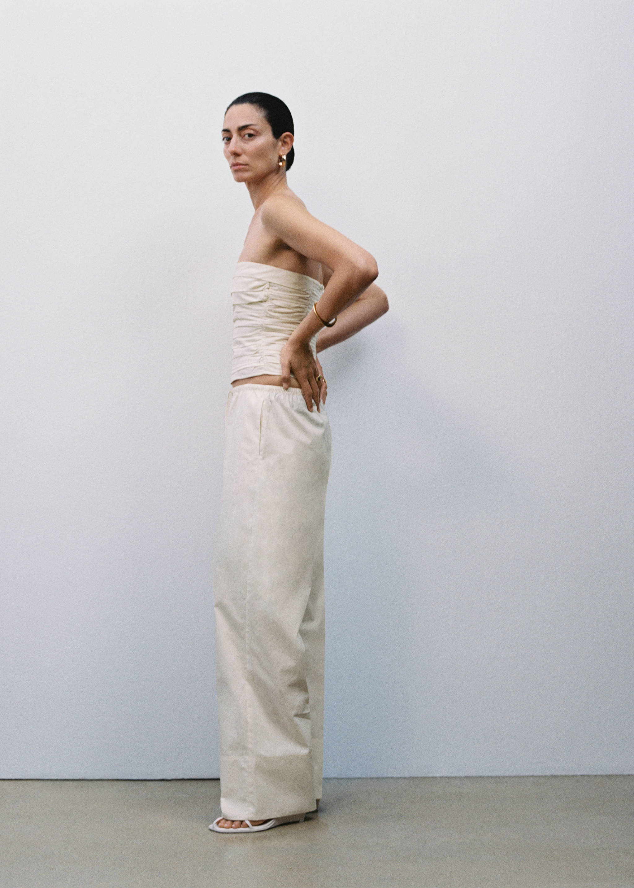 Cotton wide leg pants - Details of the article 3, Ecru. Ref: 77090368-00.