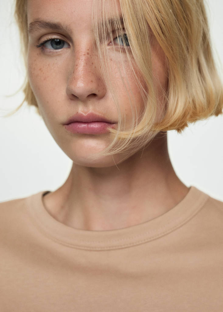 Short-sleeved cotton t-shirt — Beige