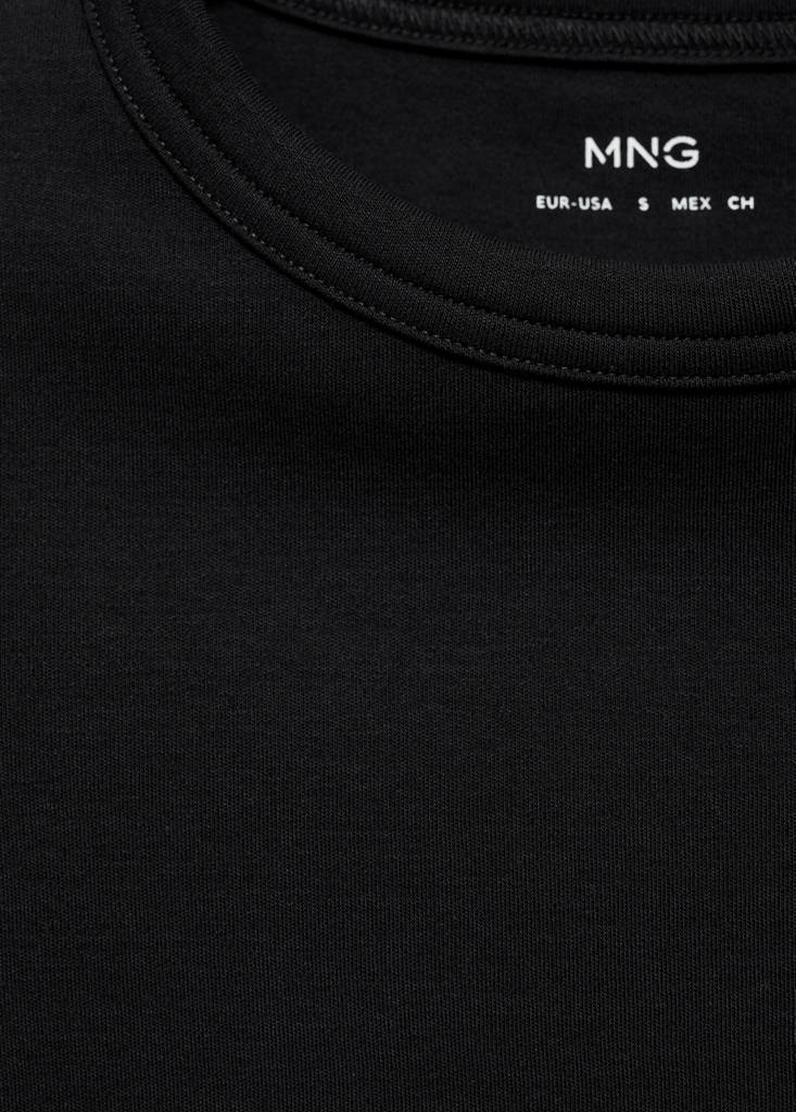 Short-sleeved cotton t-shirt — Black
