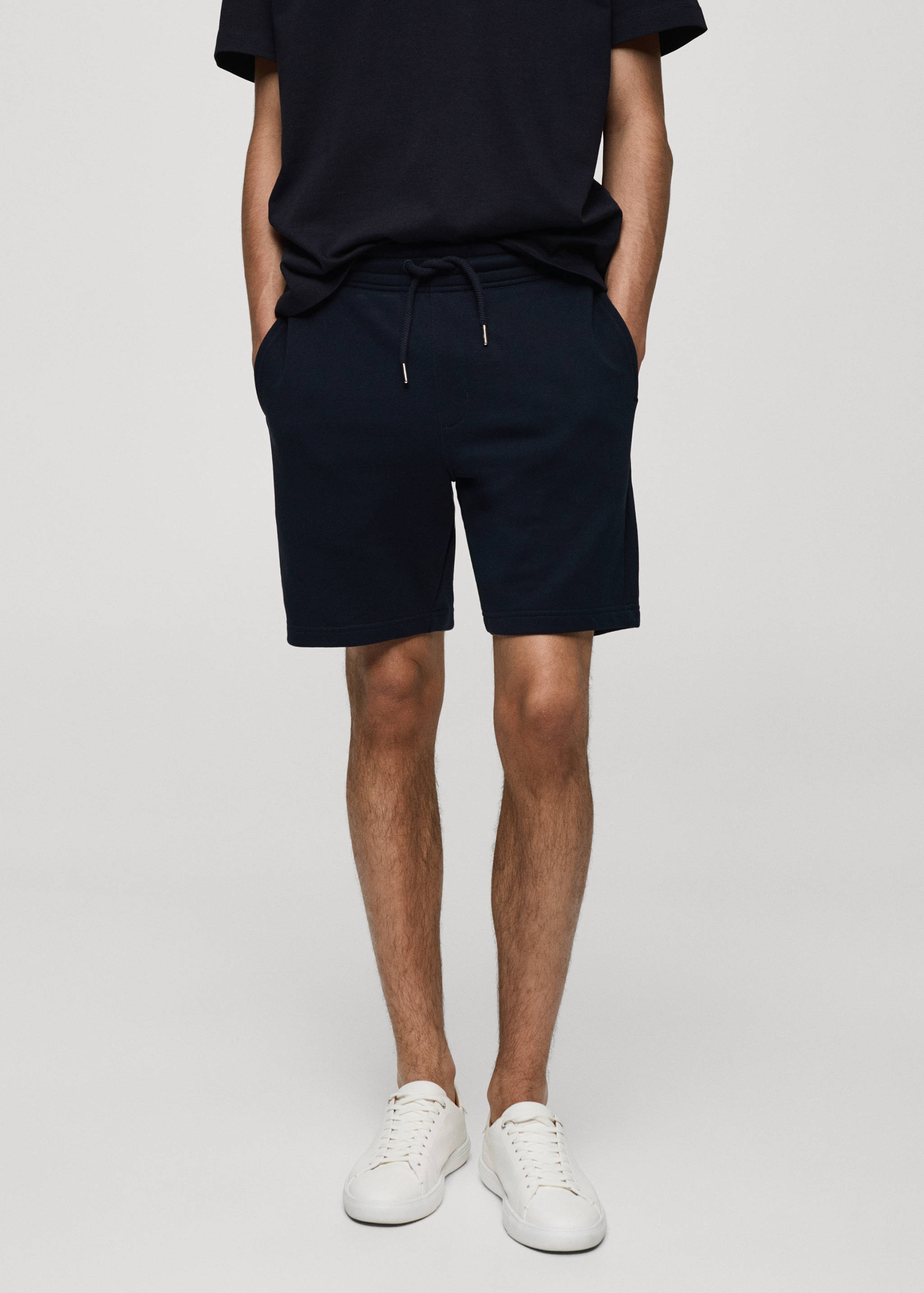 Bermudas jogger algodón - Plano medio