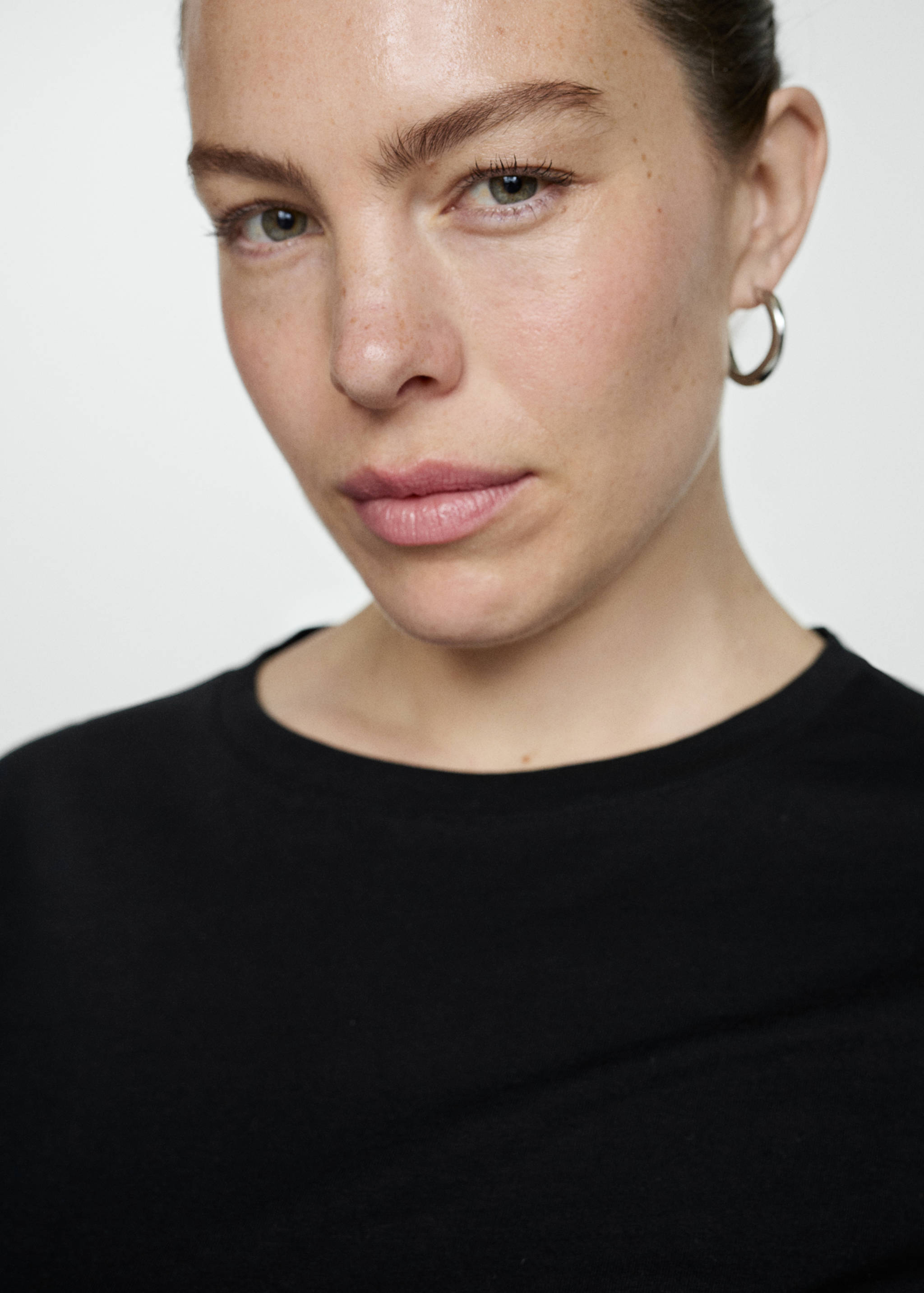 Short-sleeved cotton t-shirt - Details of the article 4