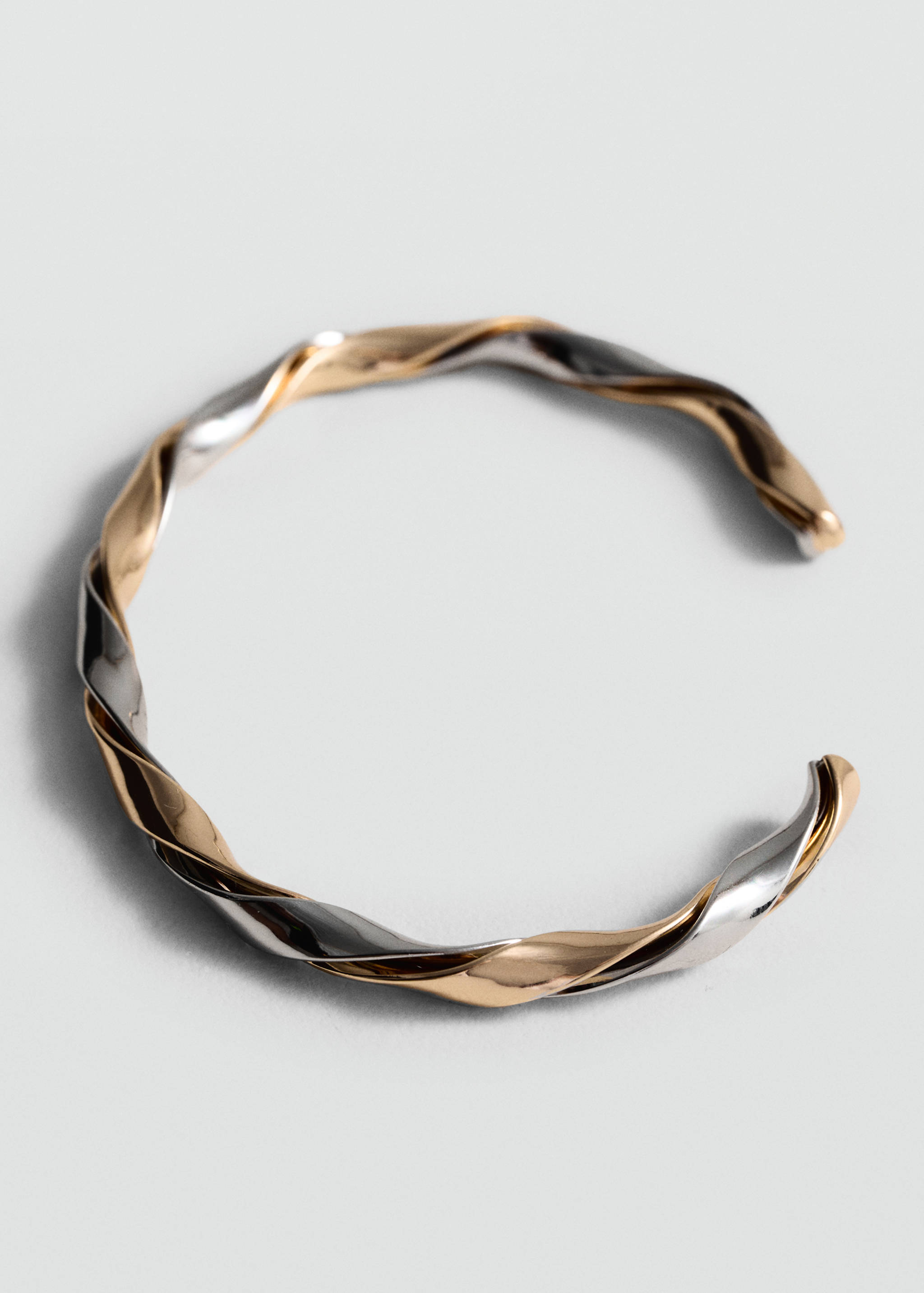 Неровный комбинированный браслет - Средний план