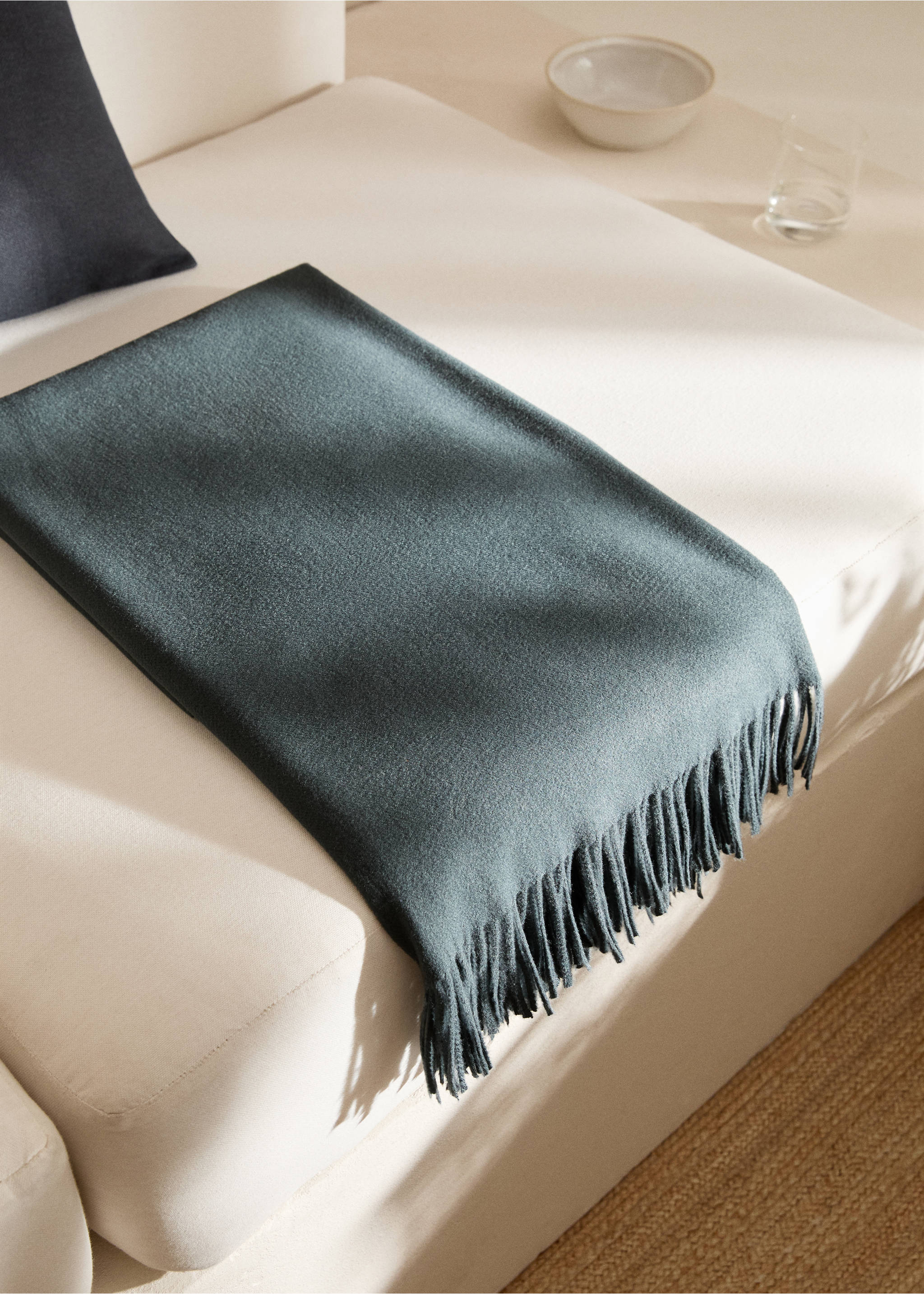 Fringed soft blanket - General plane, Petrol Blue. Ref: 77090598-00.