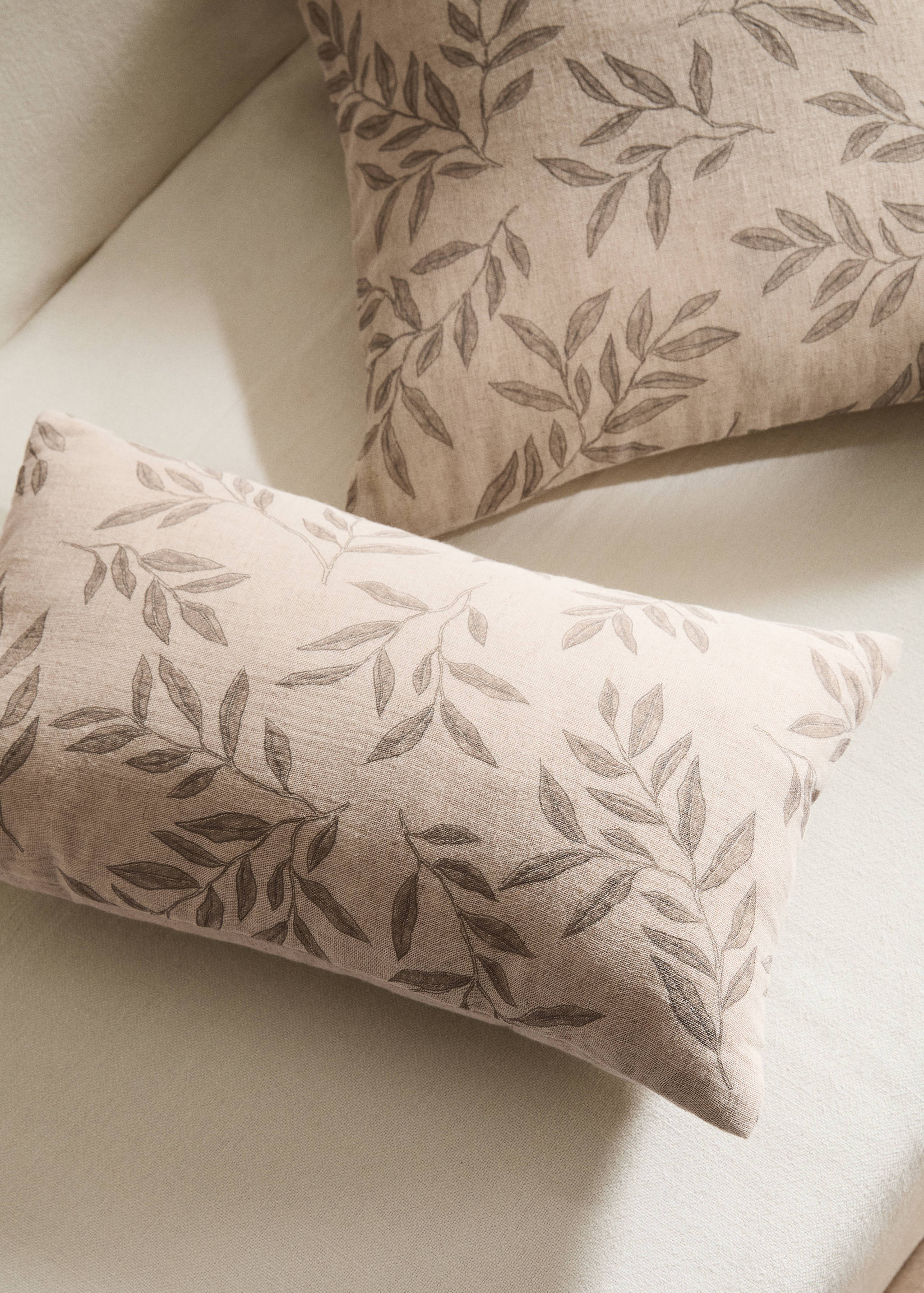 Cotton linen floral cushion cover 30x50cm - General plane