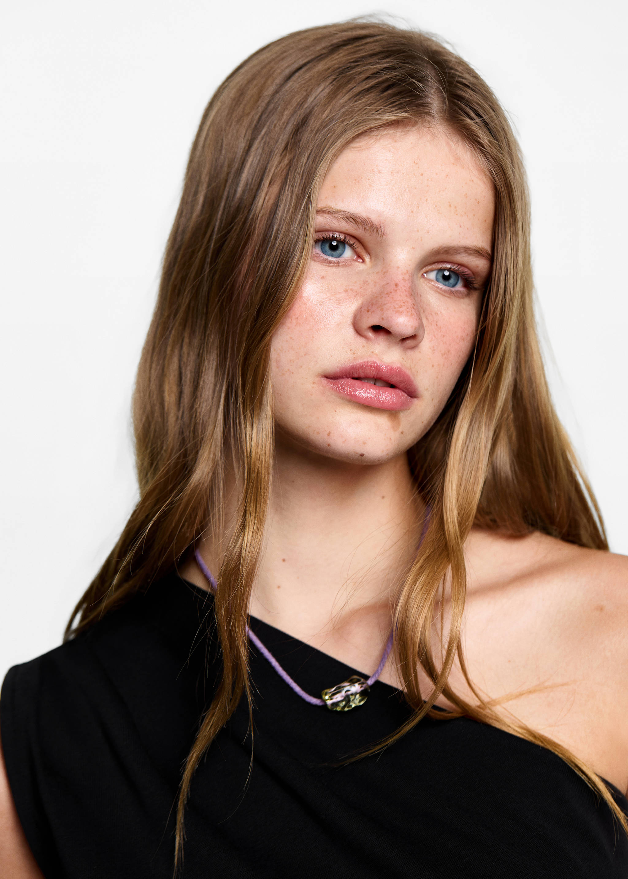 Asymmetric design top - Details of the article 1