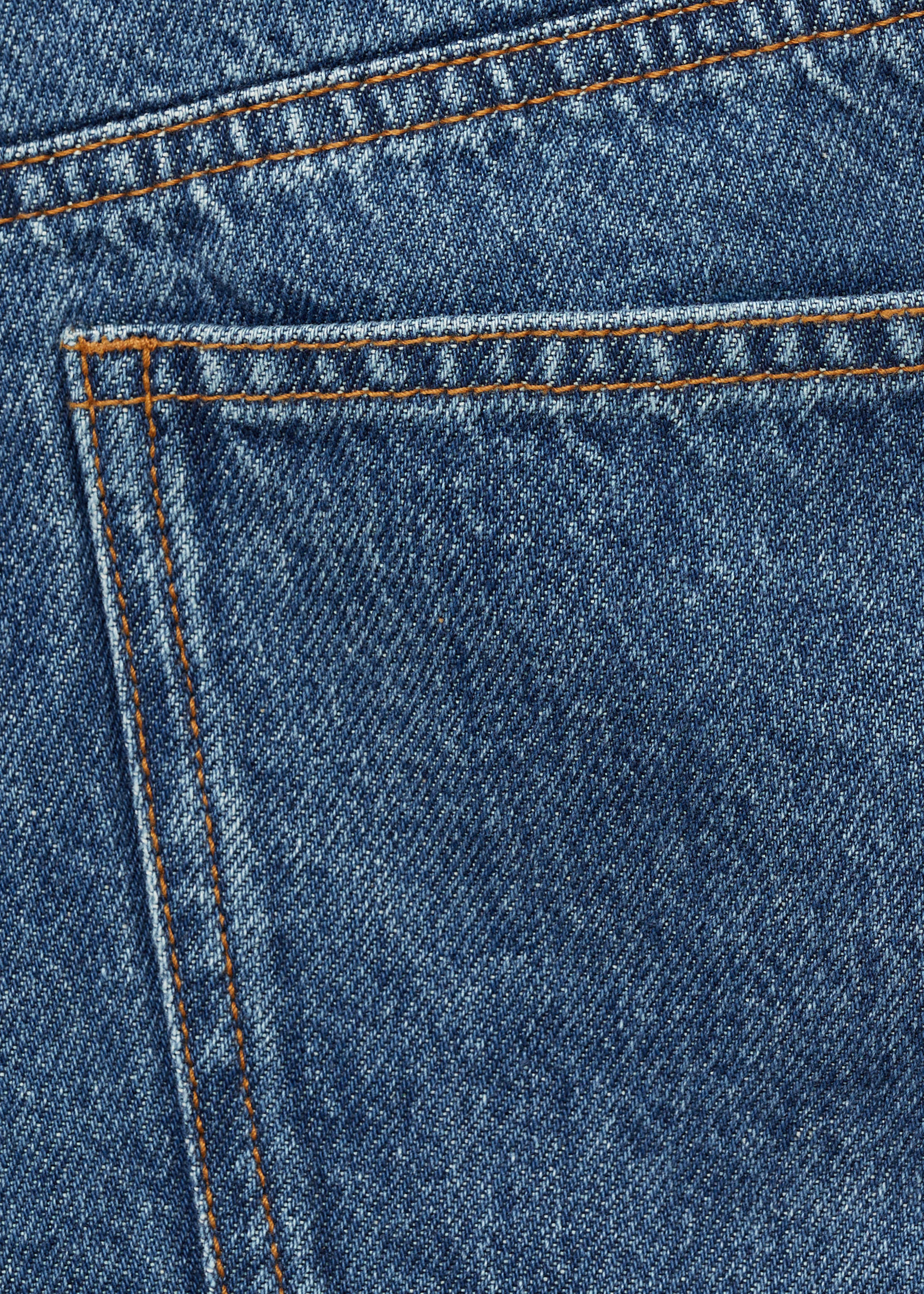 Denim shorts with frayed hem - Details of the article 0