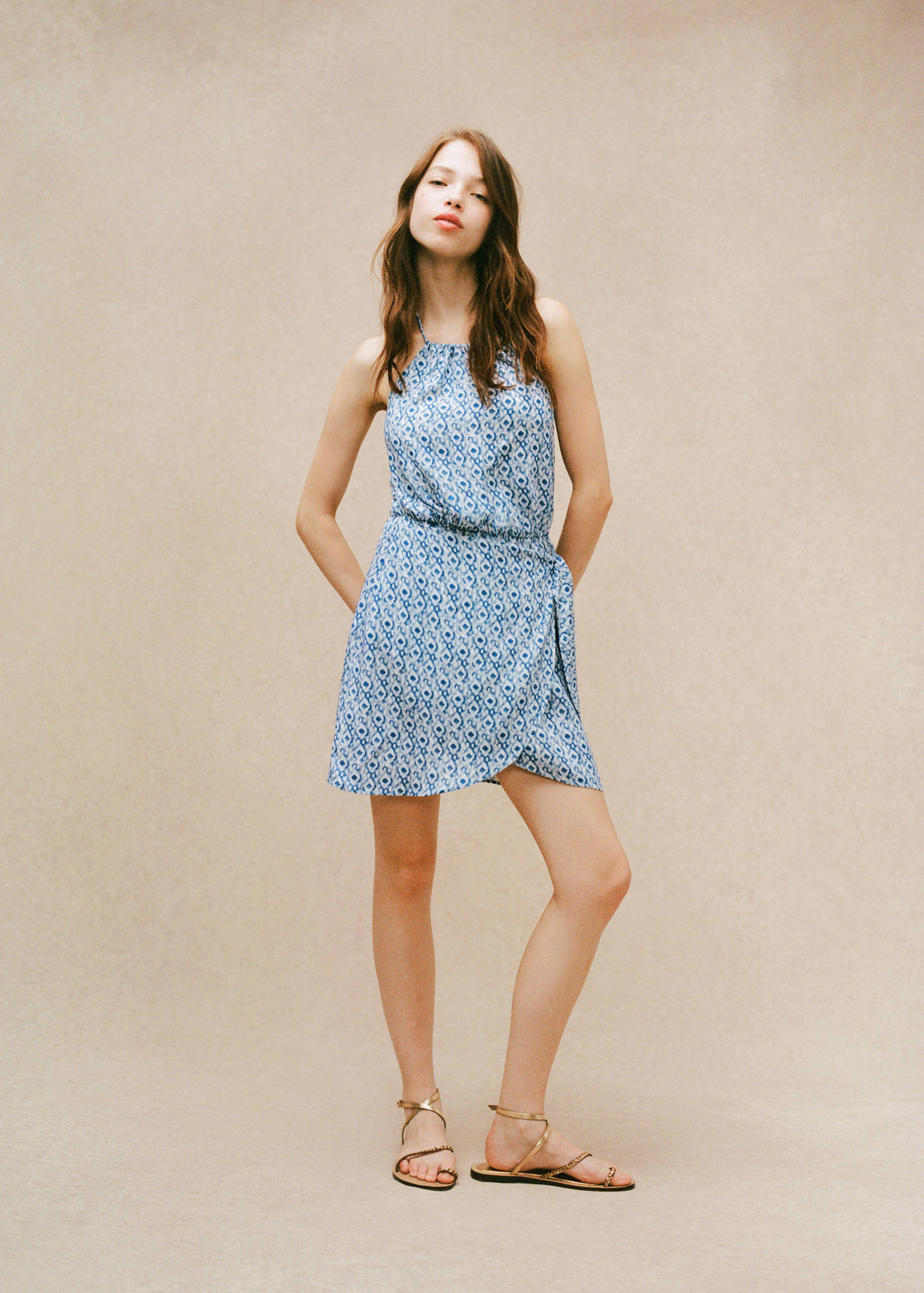 فستان شورت عليه طباعة - تفاصيل المنتج 5