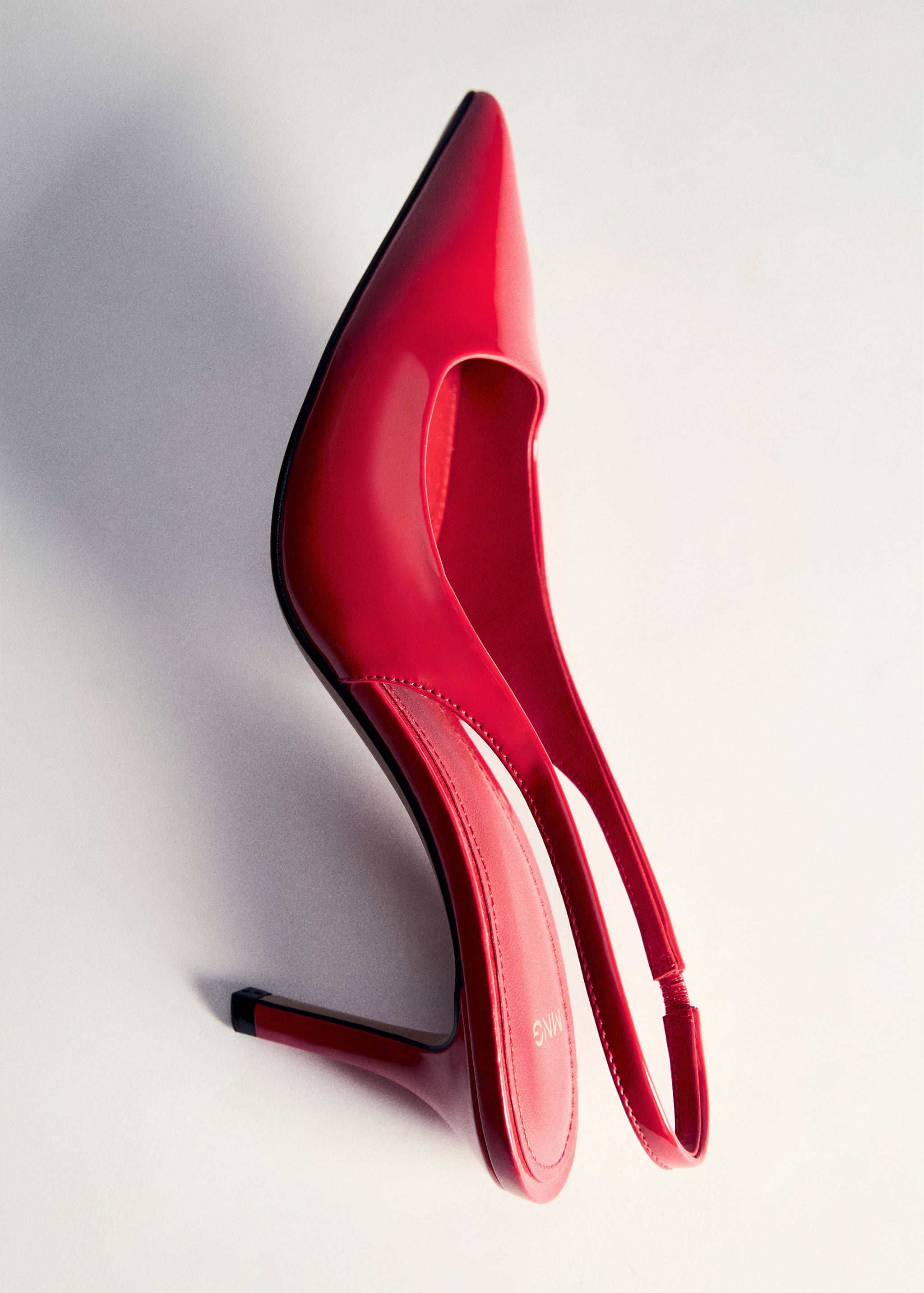 Patent-effect stiletto-heel shoes - Details of the article 5