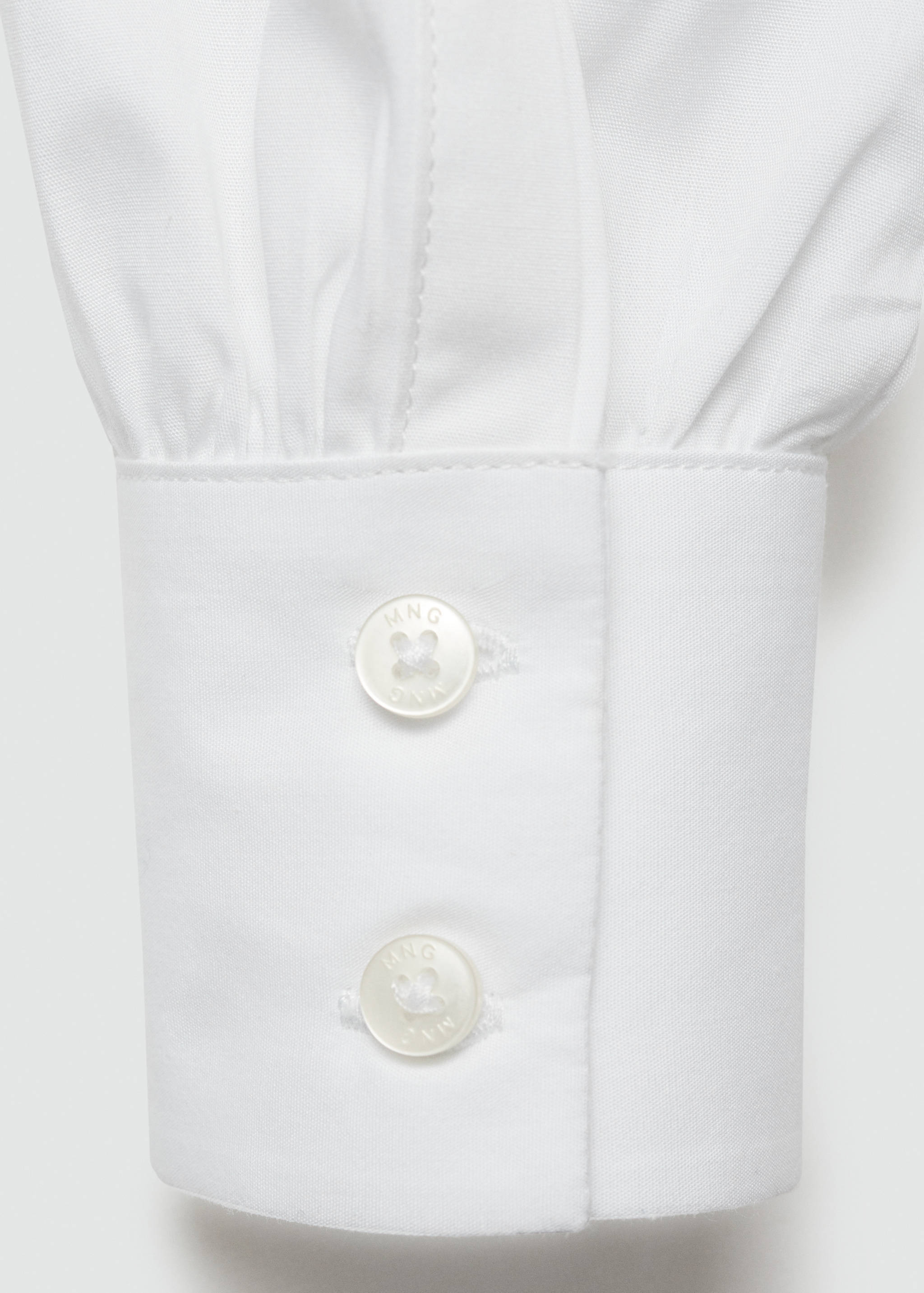 Chemise bouton col - Détail de l'article 0