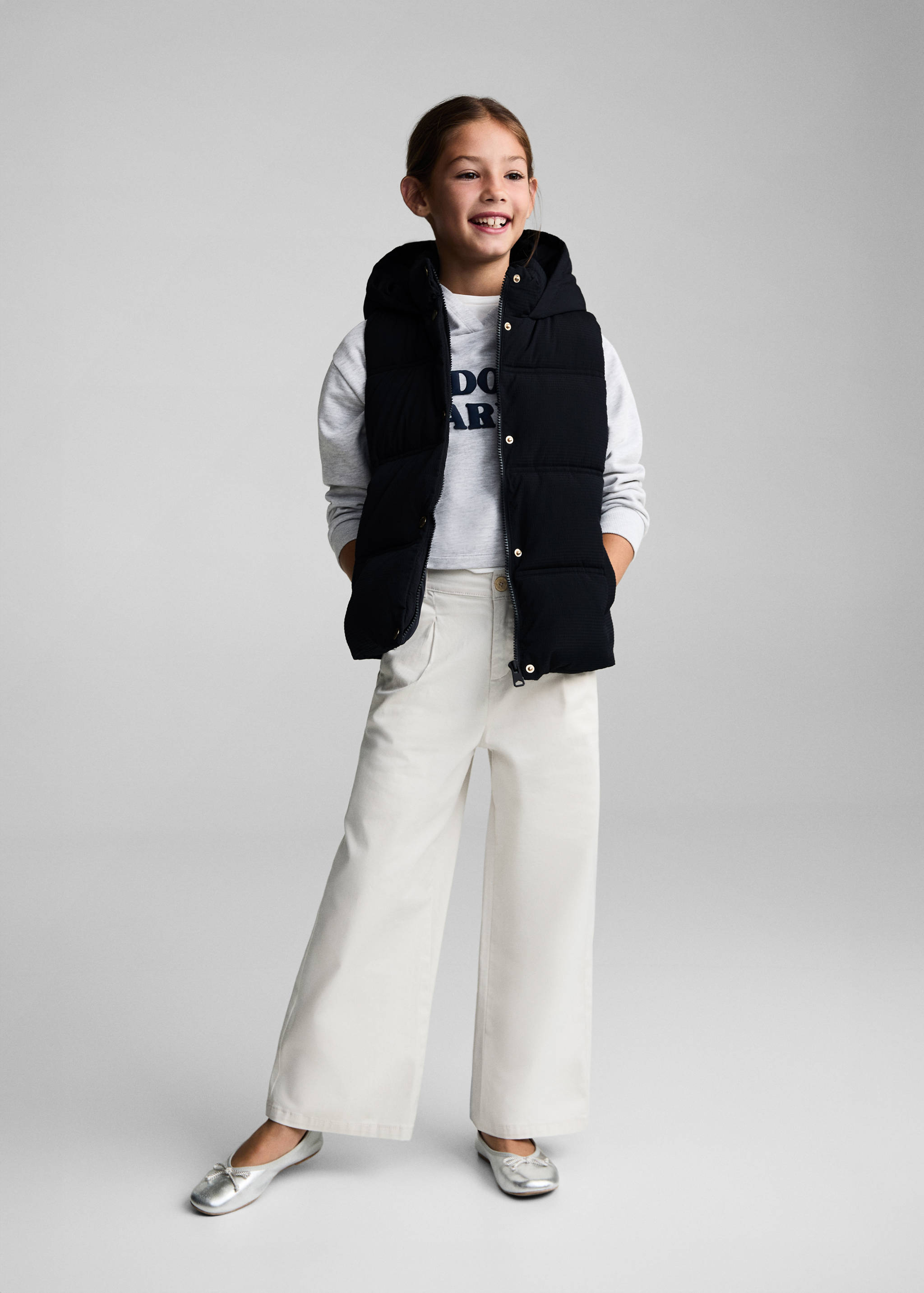 Armilla embuatada caputxa - Pla general