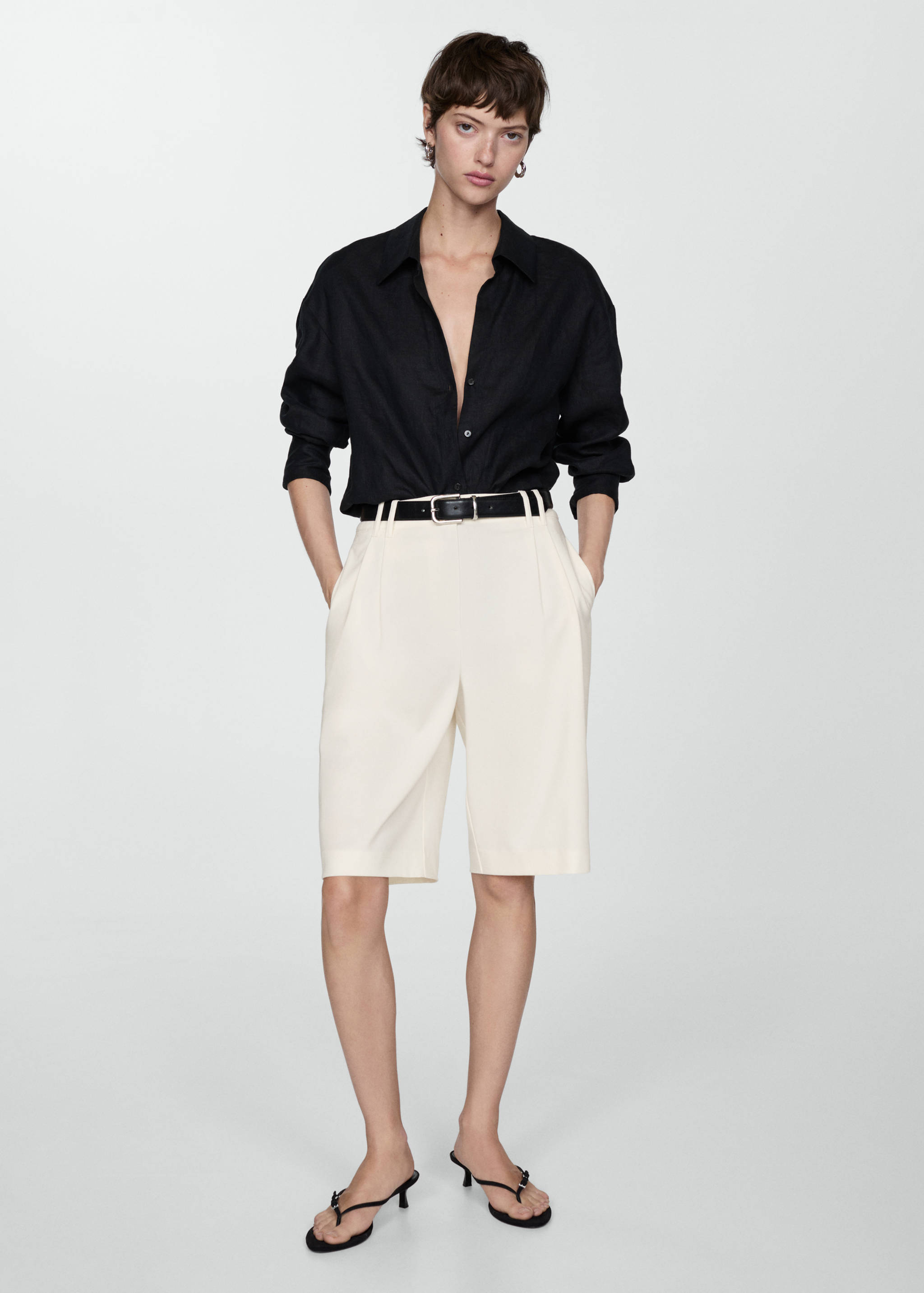 Straight-fit high-waist bermuda shorts - General plane