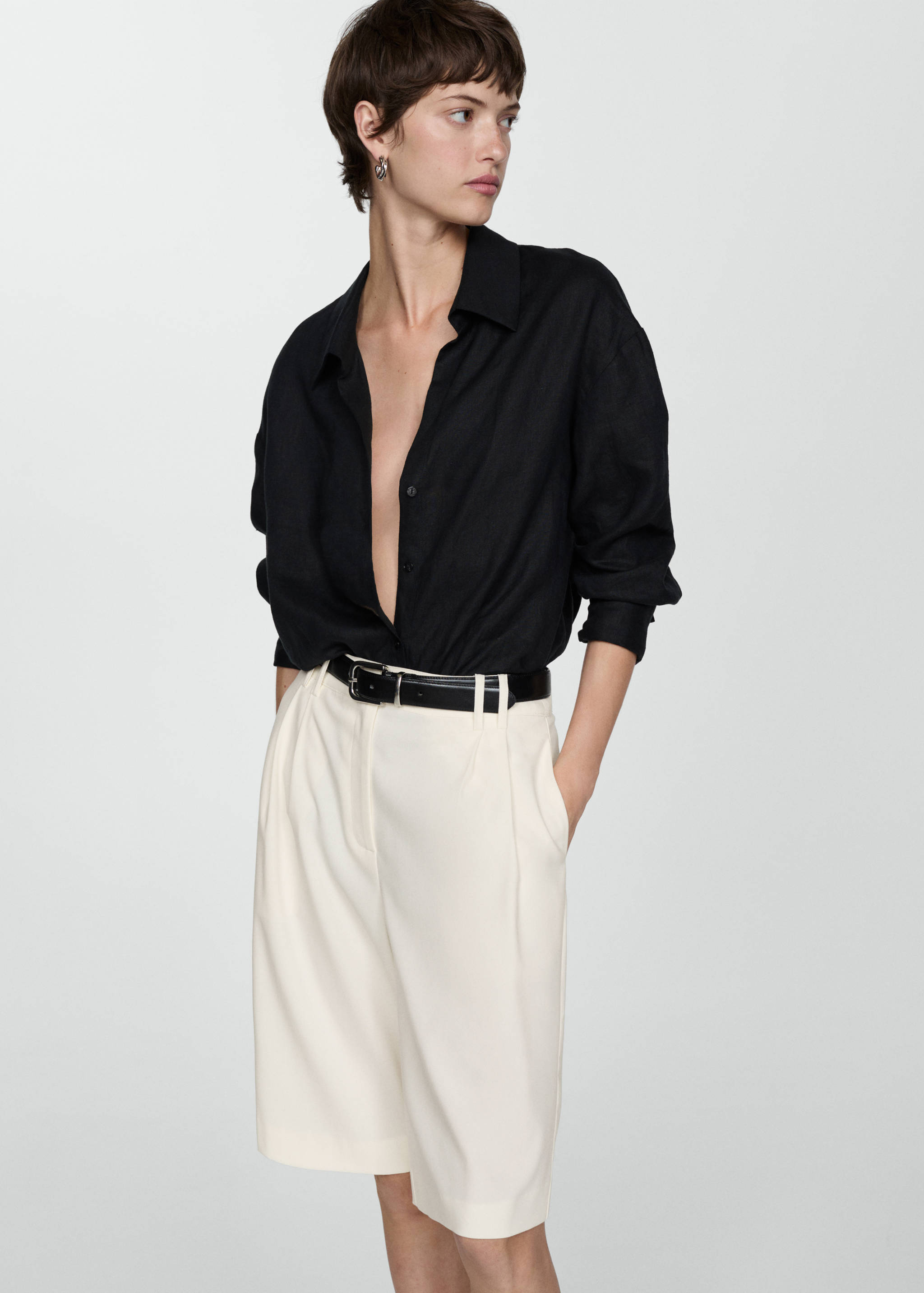 Straight-fit high-waist bermuda shorts - Medium plane