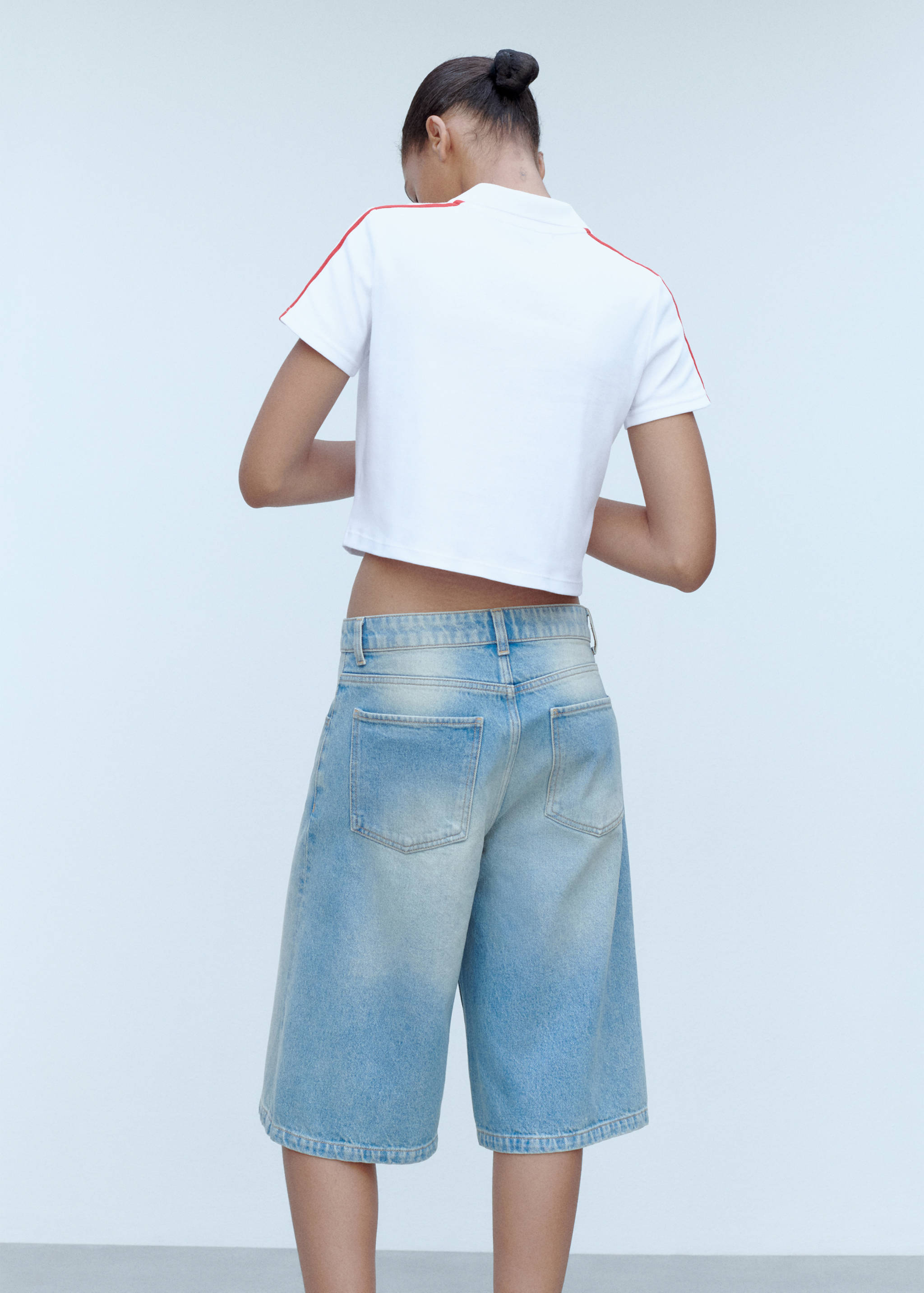 Contrasting stripes cotton polo shirt - Reverse of the article