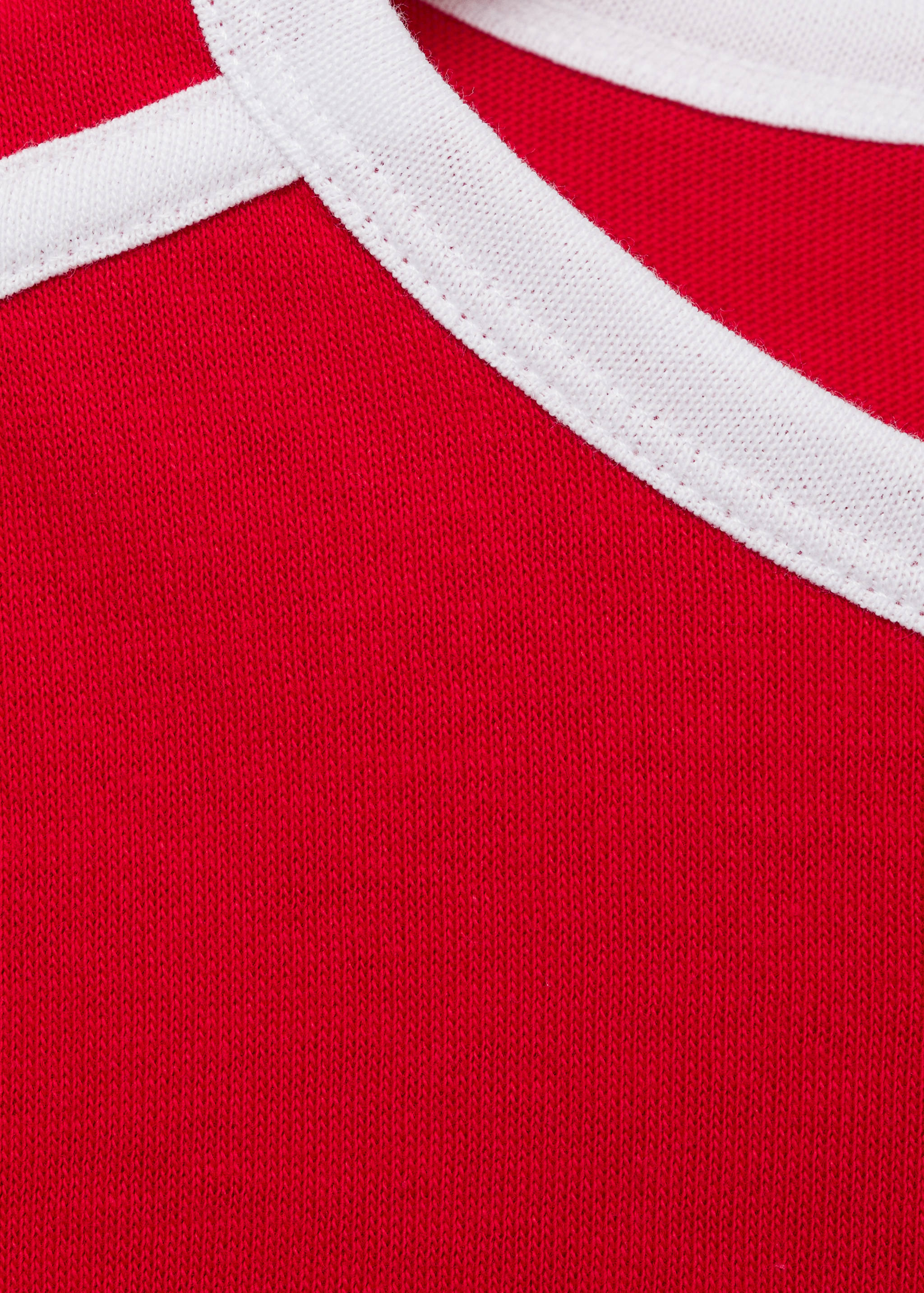 Трикотажная футболка с контрастными краями - Деталь изделия 8