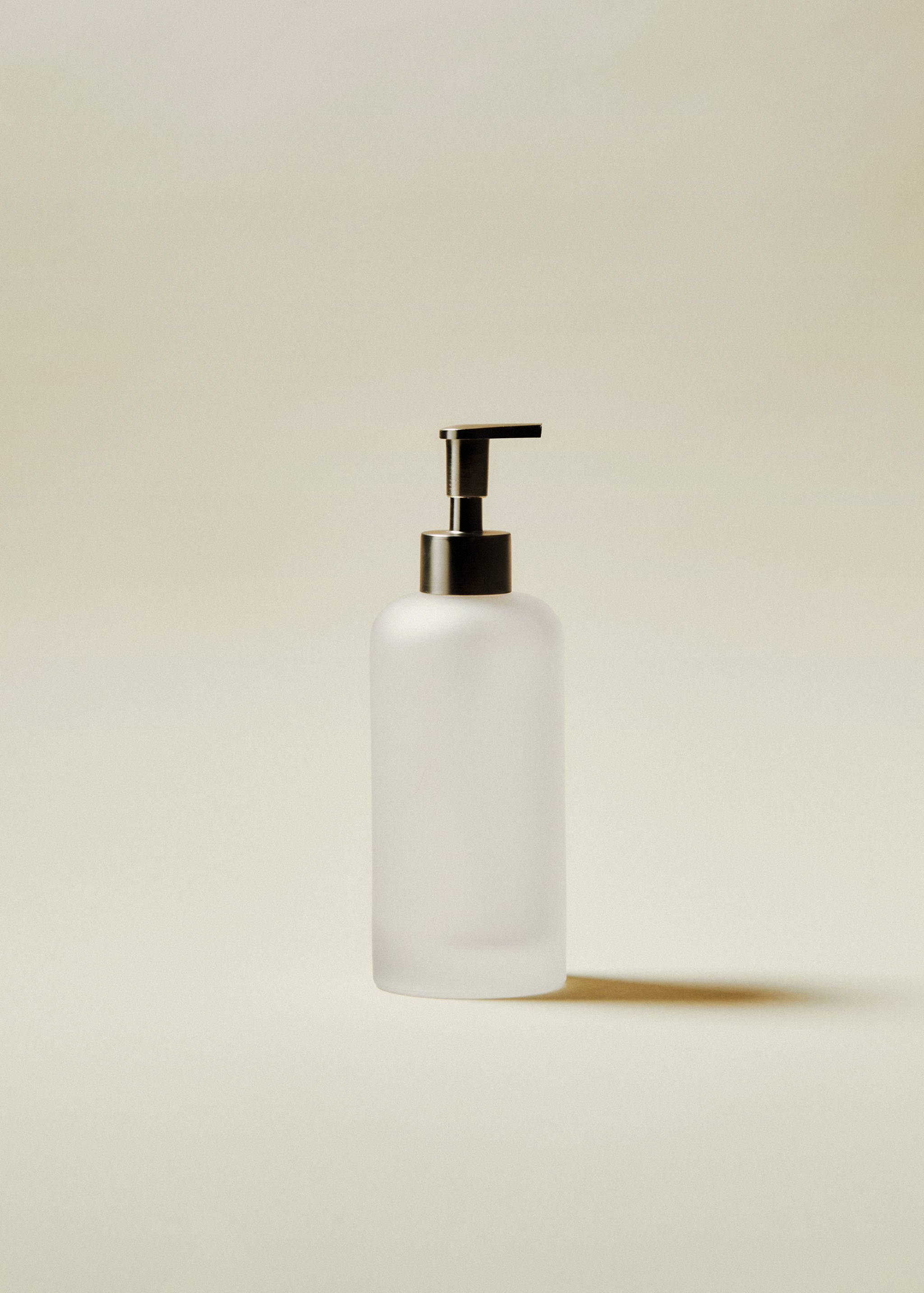 Yarı şeffaf sıvı sabunluk - Ürün detayı 7