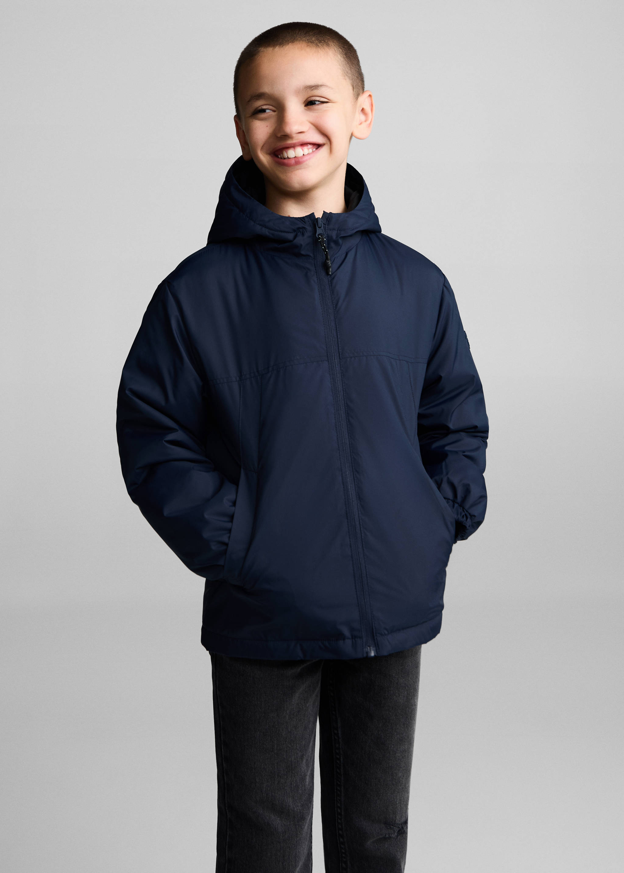 Anorak à capuche - Plan moyen